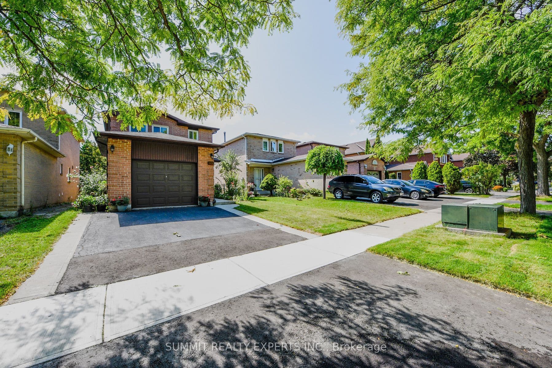 95 Muirland Crescent, Brampton, ON L6X 4G3