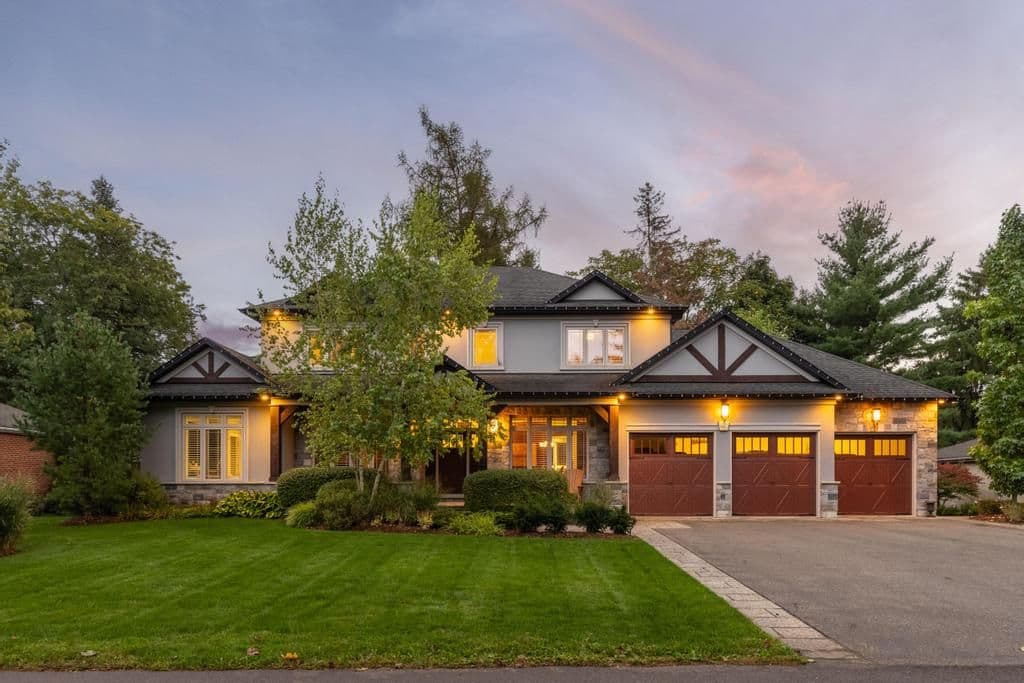 60 Parker Avenue, Hamilton, ON L9G 1A7