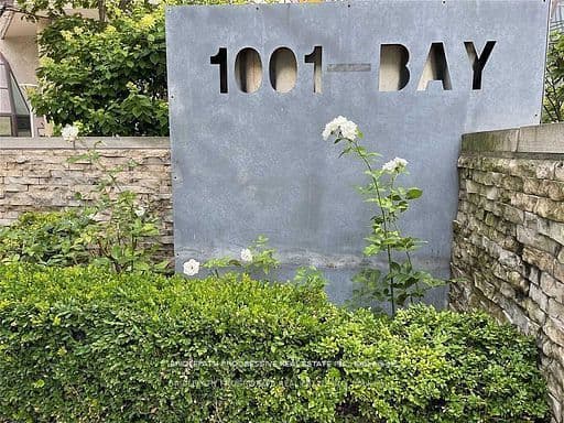 1001 Bay Street 706, Toronto C01, ON M5S 3A6