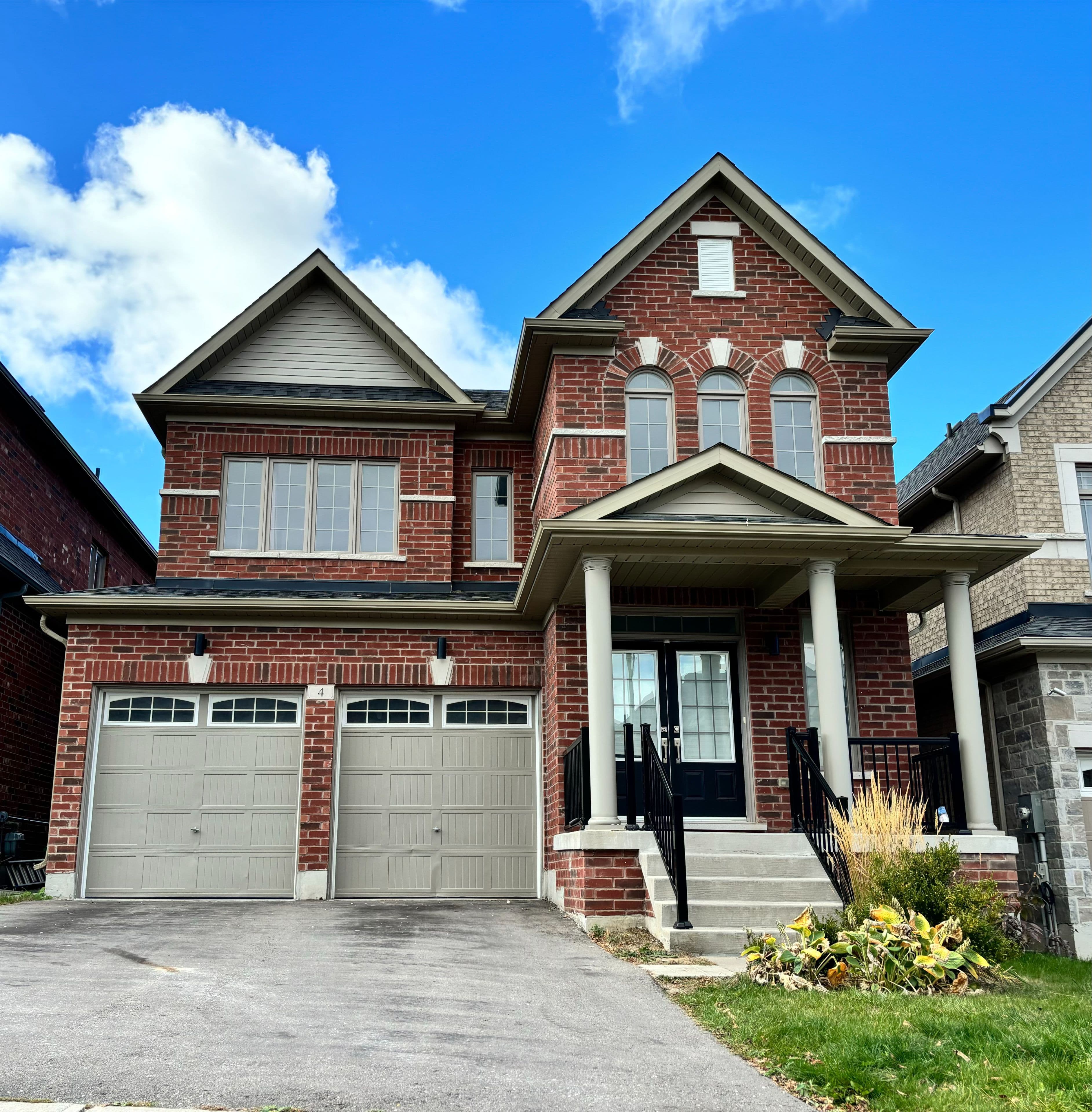 4 Snap Dragon Trail, East Gwillimbury, ON L9N 0S9