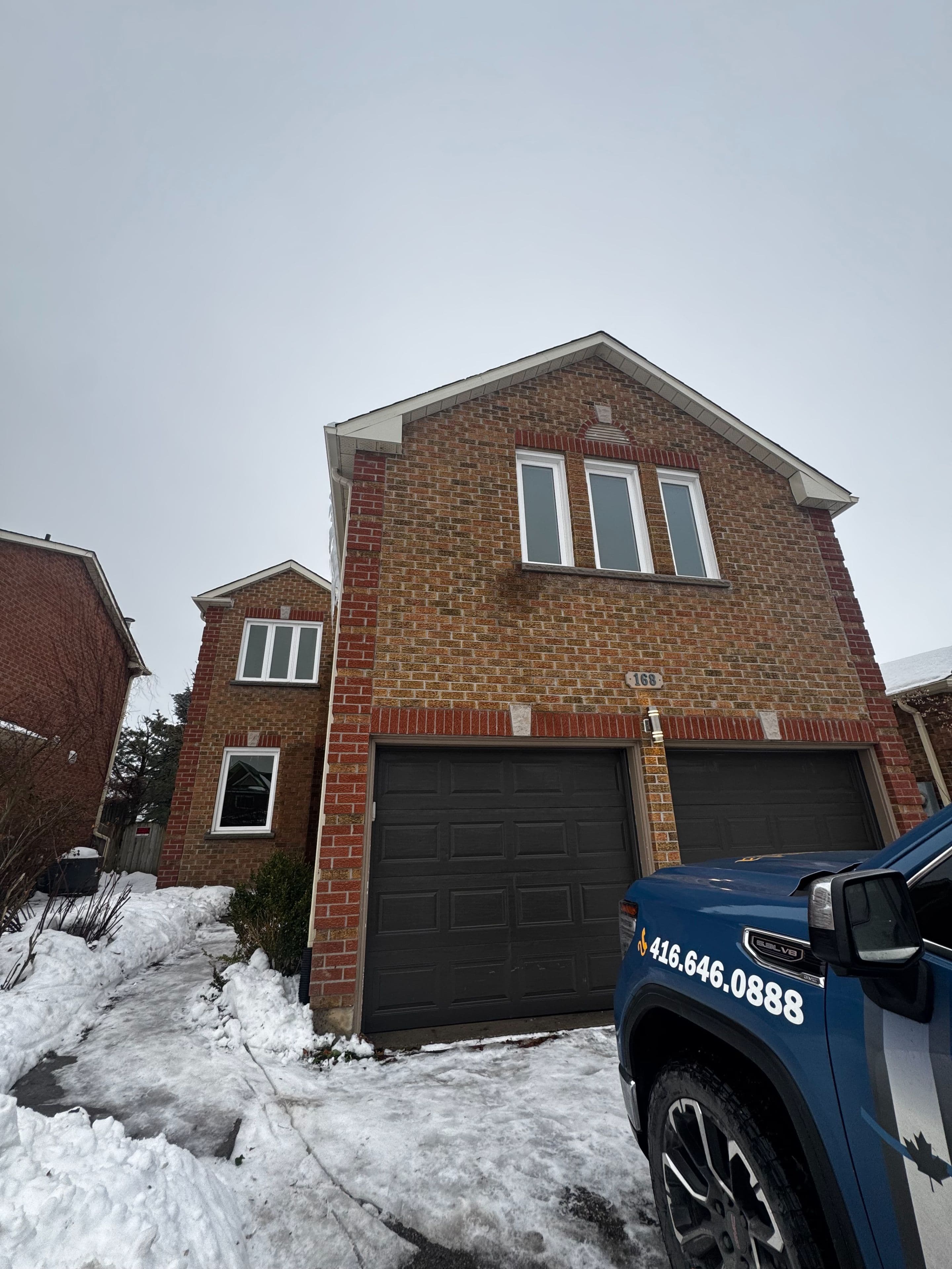 168 Kozlov Street Main, Barrie, ON L4N 7H5