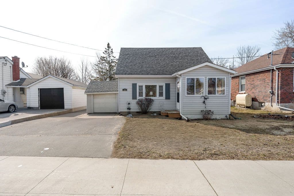 19 Orchard Drive, Belleville, ON K8P 2K2