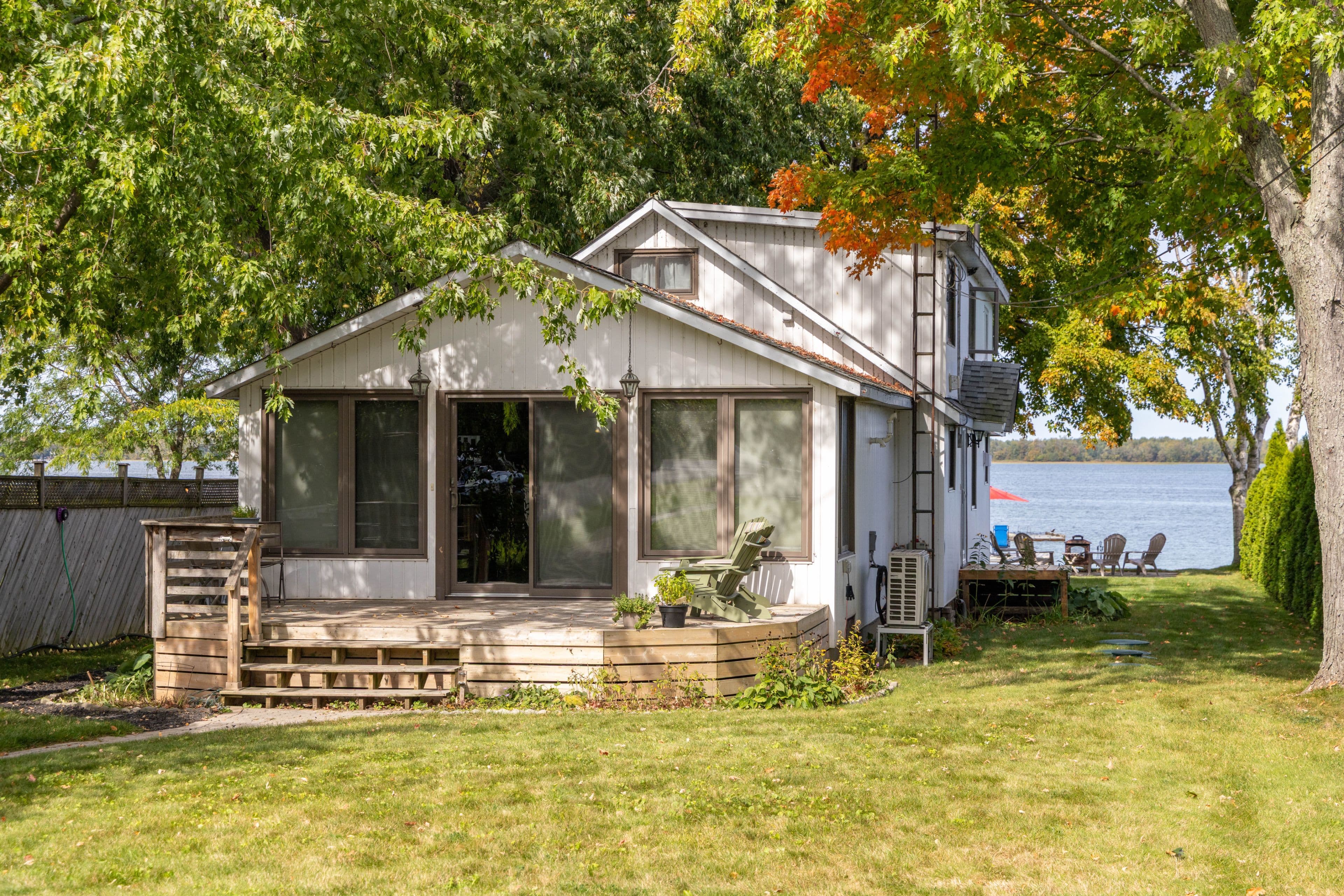 122 Blue Heron Drive, Georgina, ON L0E 1N0