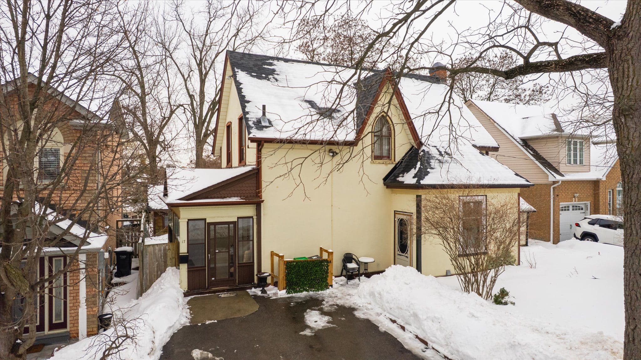 17 Archibald Street, Brampton, ON L6X 1M1