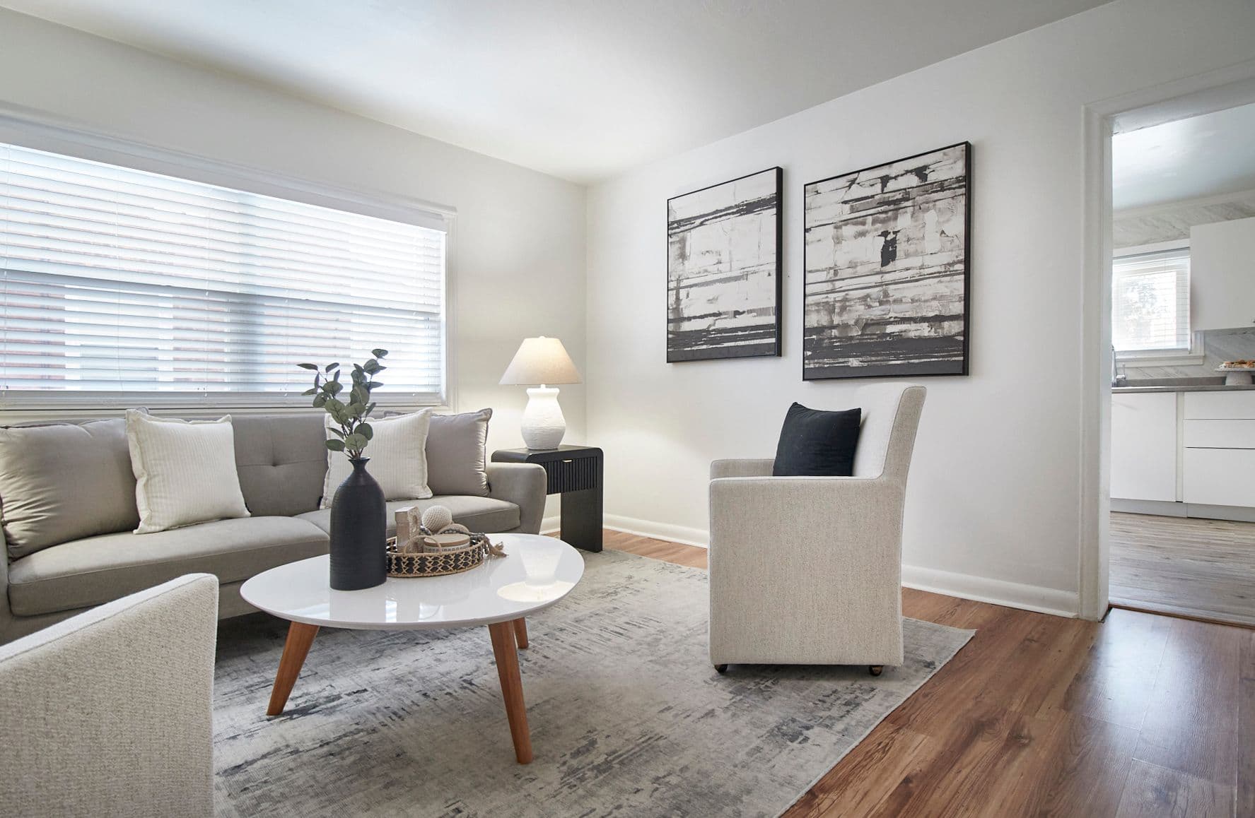 124 Agnes Street Main, Oshawa, ON L1G 1V4