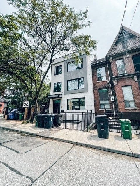 271 Ontario Street 3, Toronto C08, ON M5A 2V6