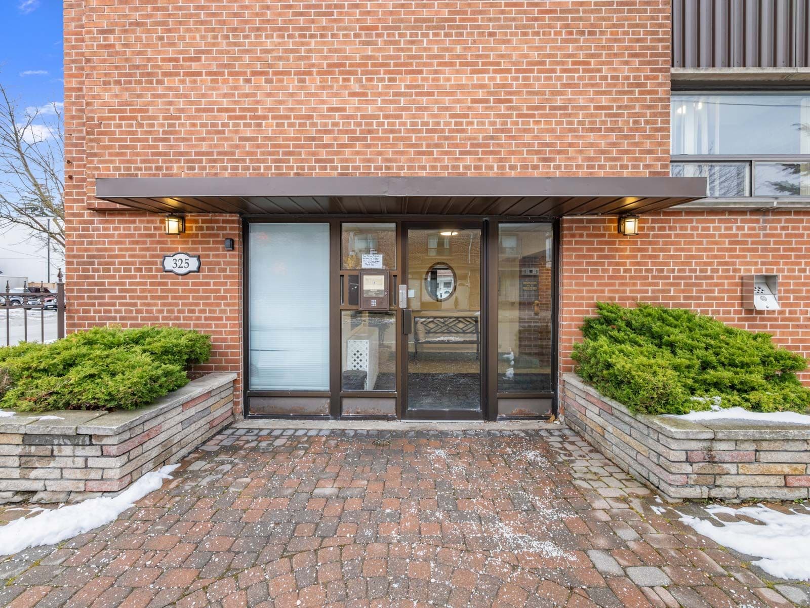 325 Sammon Avenue 102, Toronto E03, ON M4J 2A1