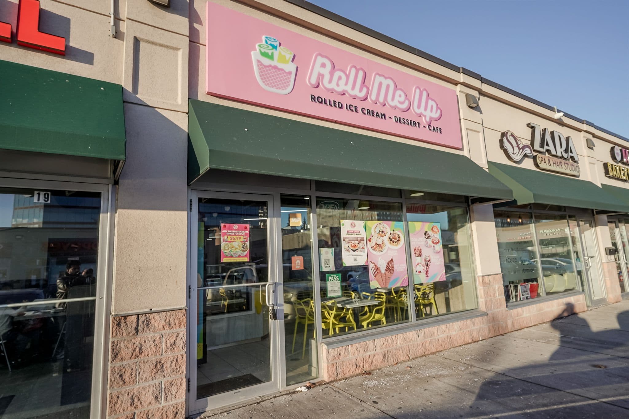 62 Overlea Boulevard B20, Toronto C11, ON M4H 1C4