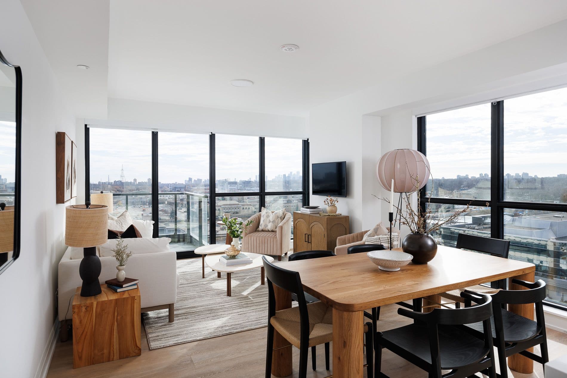 36 Brentcliffe Road 1213, Toronto C11, ON M4G 0E1