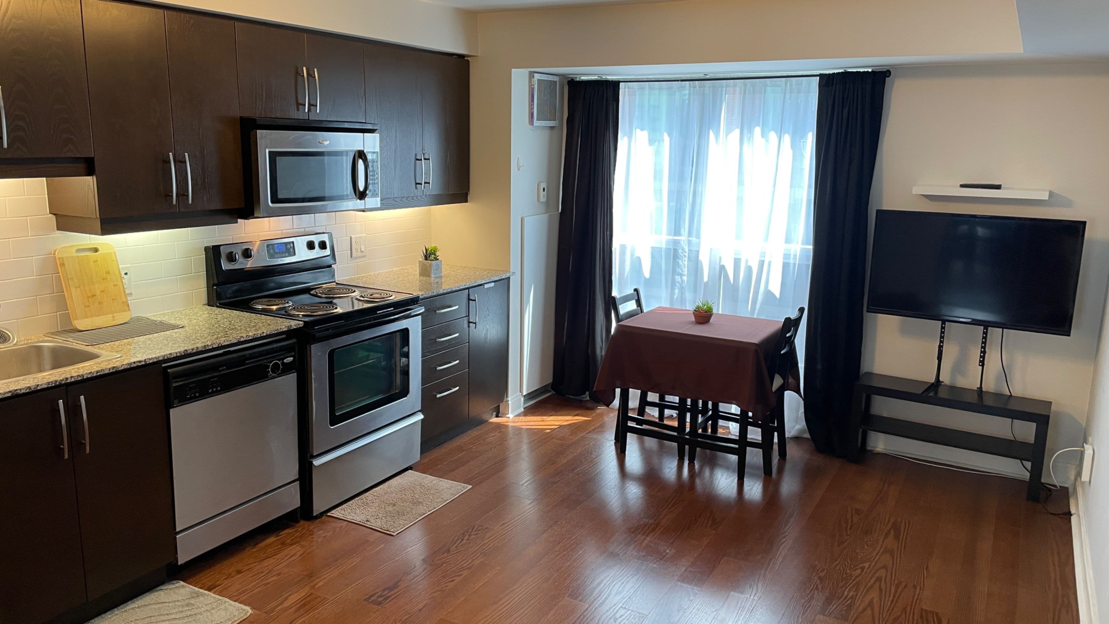 1 Scott Street 810, Toronto C08, ON M5E 1A1