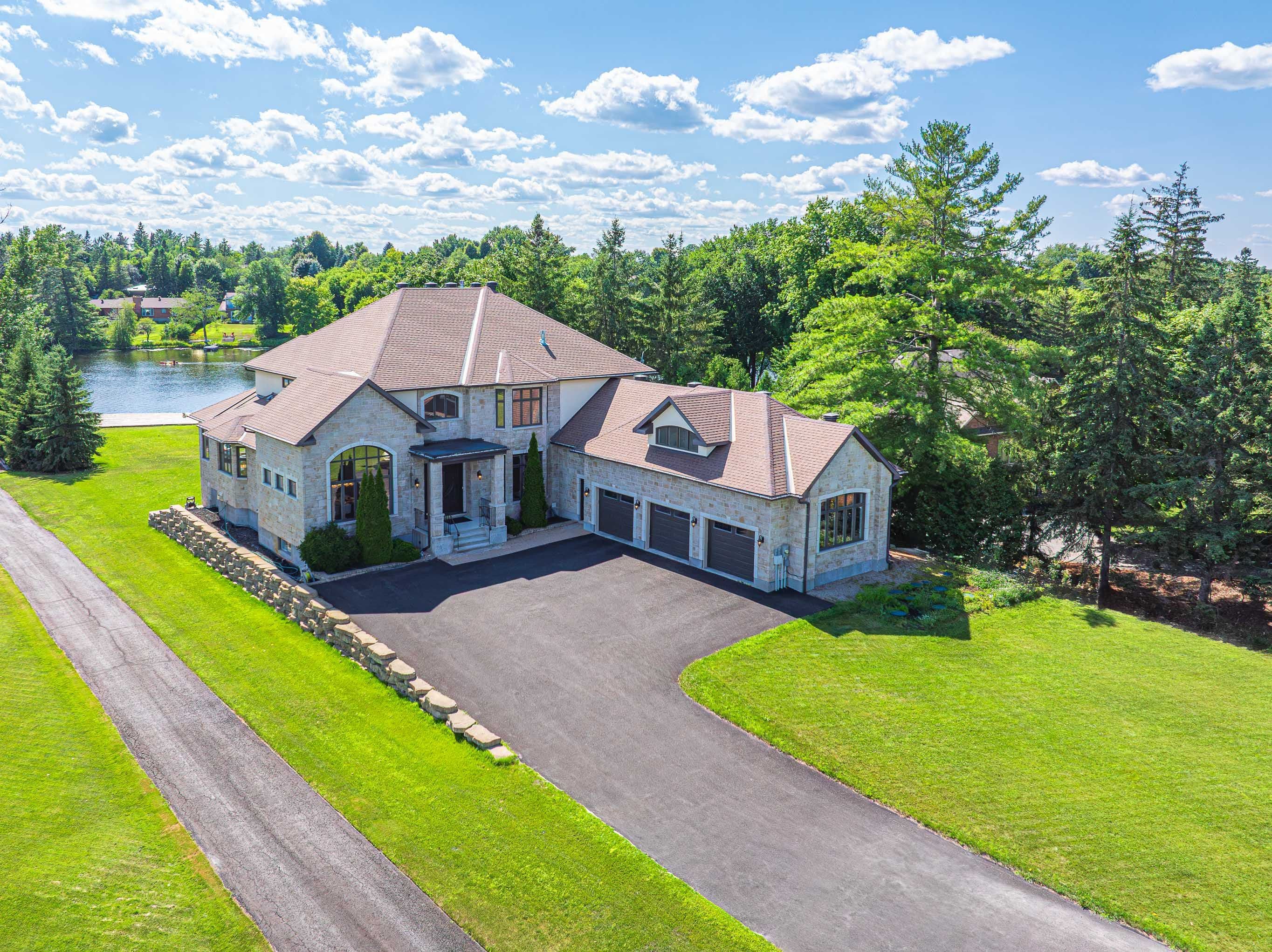 1180 River Road, Manotick - Kars - Rideau Twp and Area, ON K4M 1B4