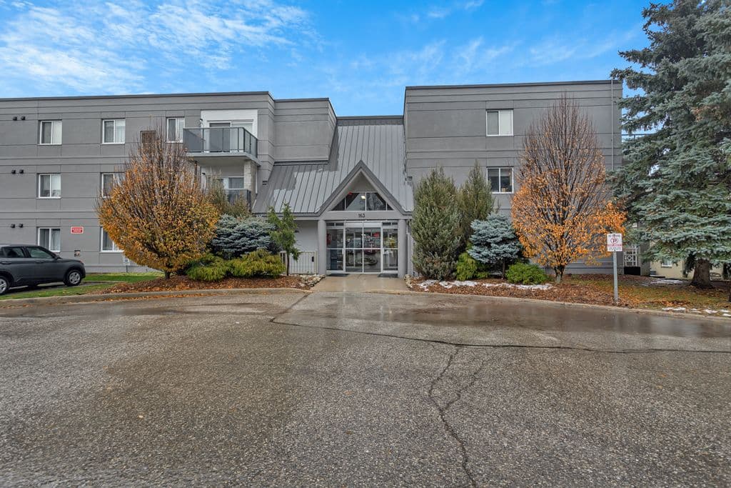 163 FERGUSON Drive 302, Woodstock, ON N4V 1B1