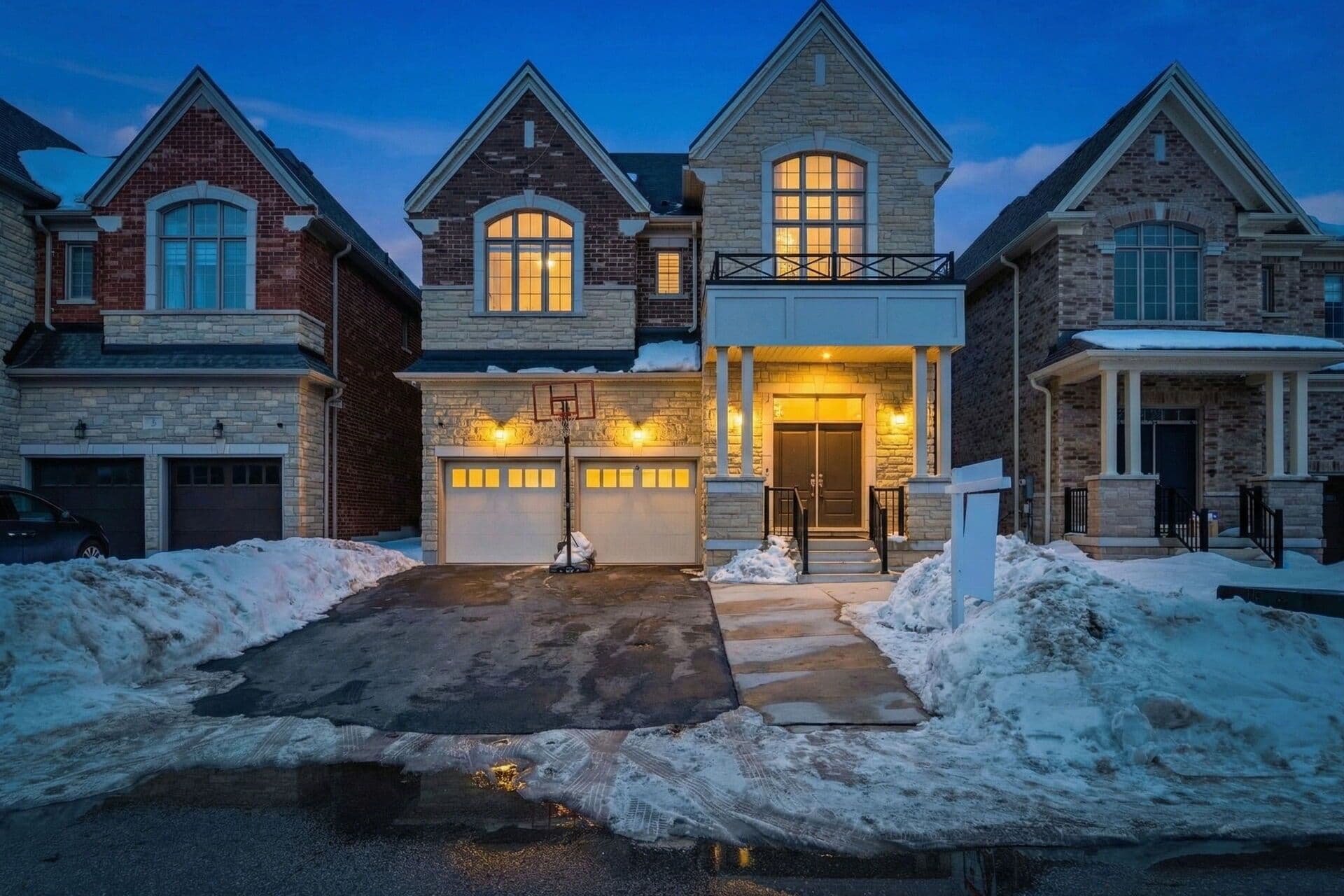 22 Tamworth Court, Brampton, ON L6Y 4S4