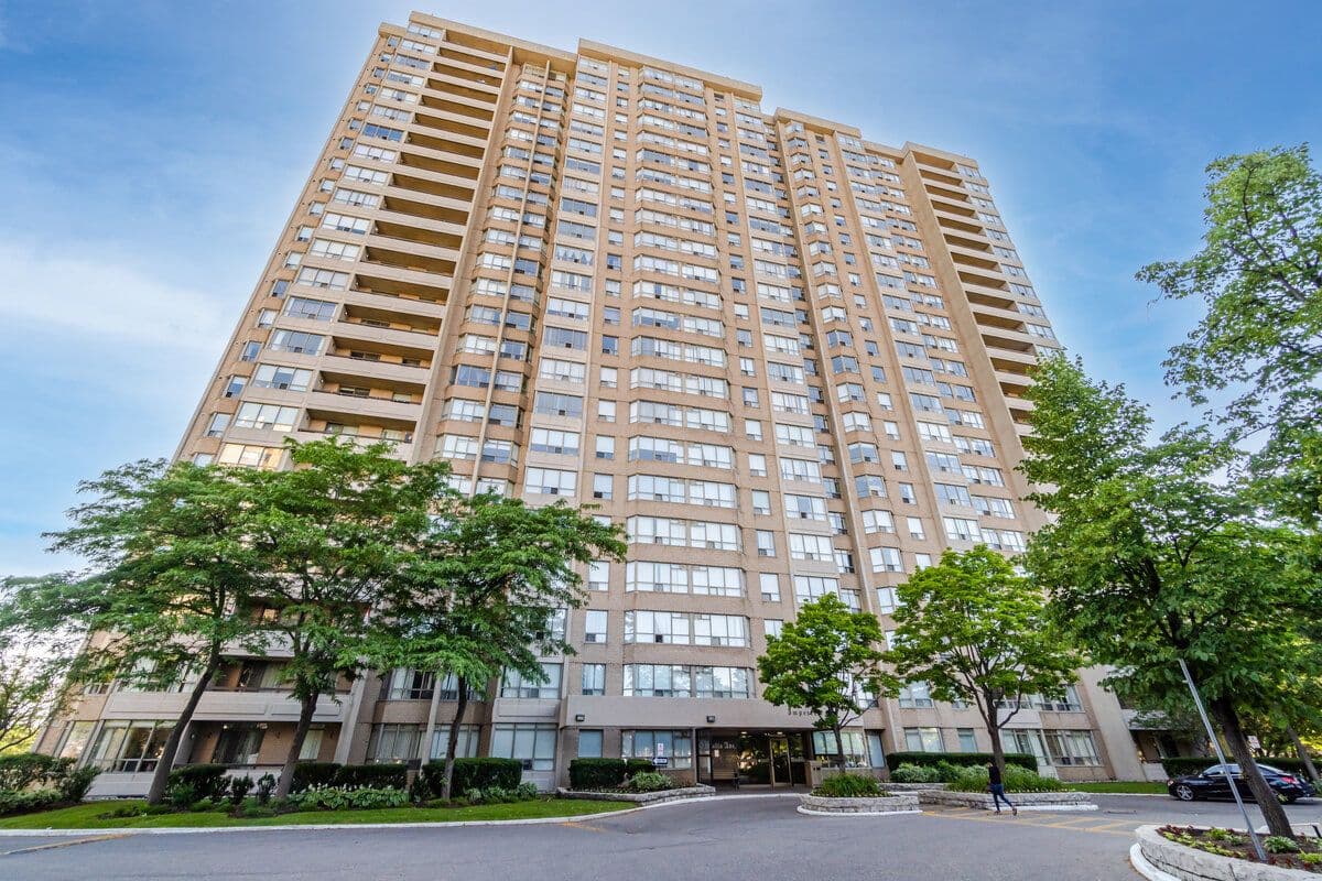 30 Malta Avenue 2309, Brampton, ON L6Y 4S5