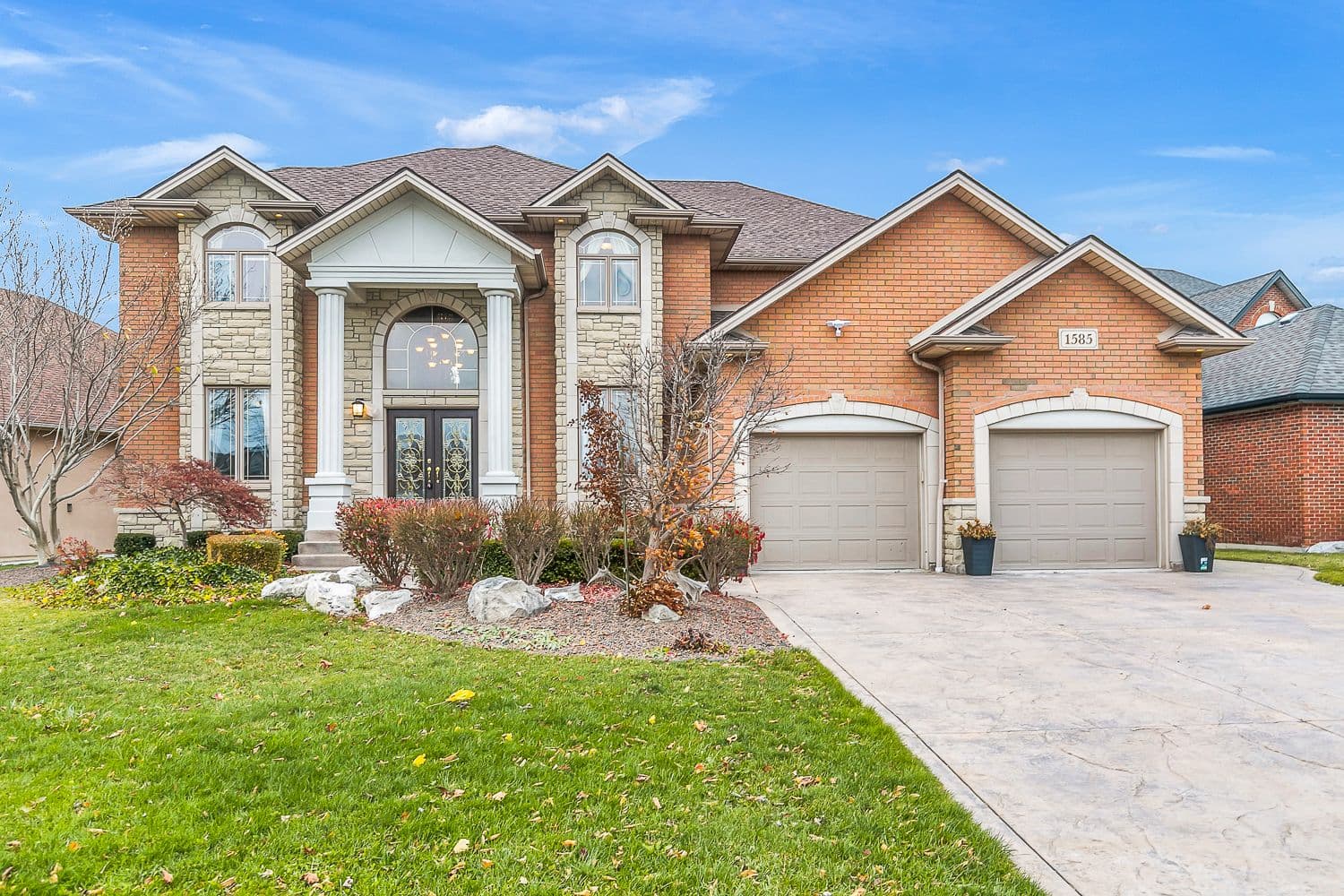 1585 Stoneybrook Crescent, Windsor, ON N9G 2Z4