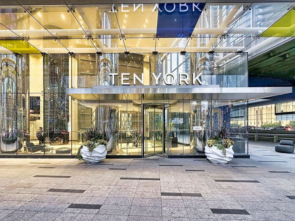 10 York Street 4110, Toronto C01, ON M5J 2Z2