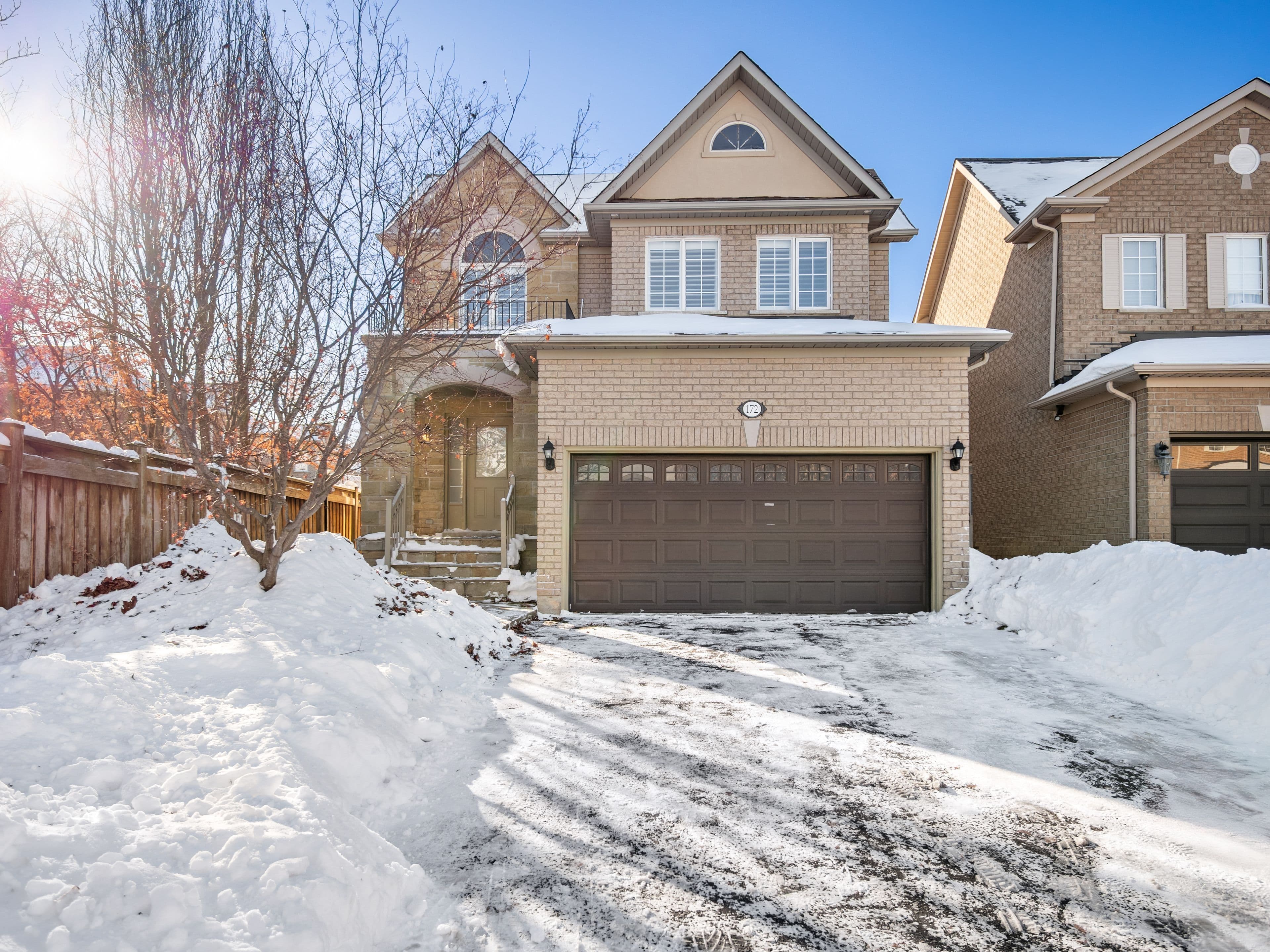 172 Kingsview Drive, Vaughan, ON L4H 2Z3