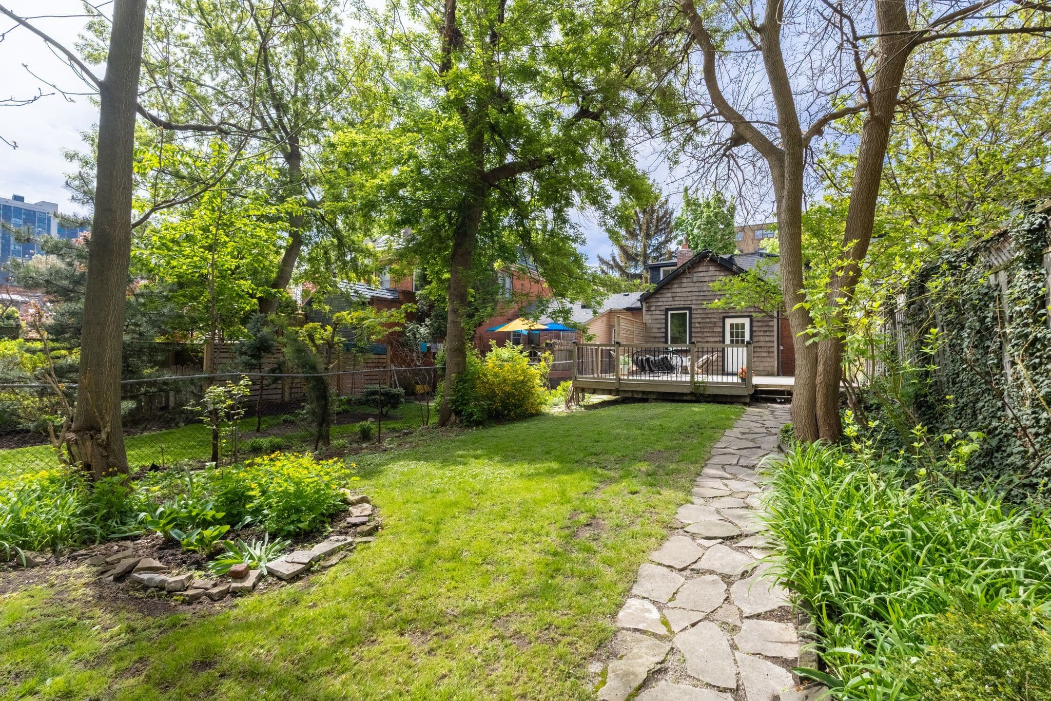 198 Duke Street, Hamilton, ON L8P 1Y2