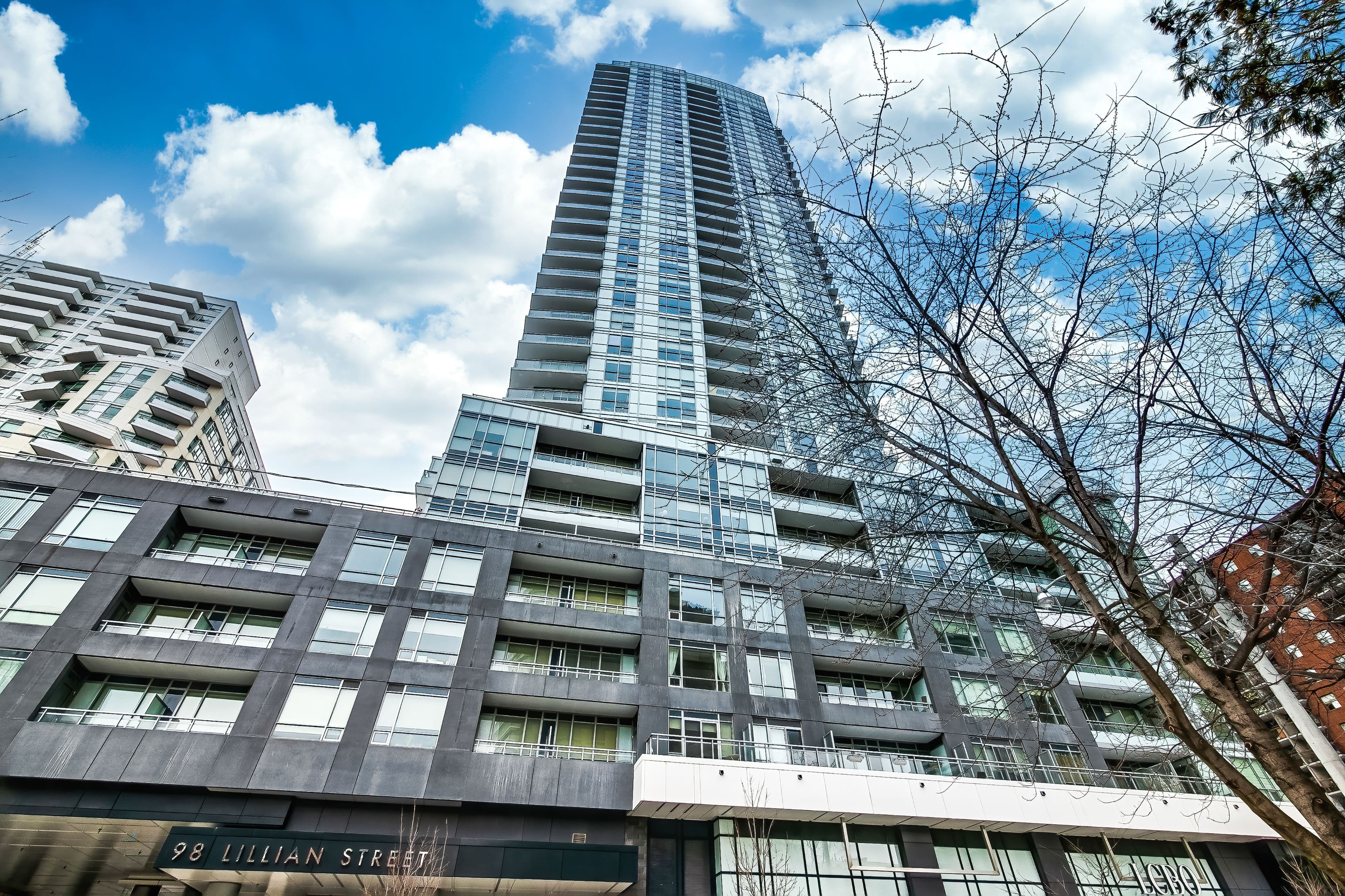 98 Lillian Street 208, Toronto C10, ON M4S 0A5