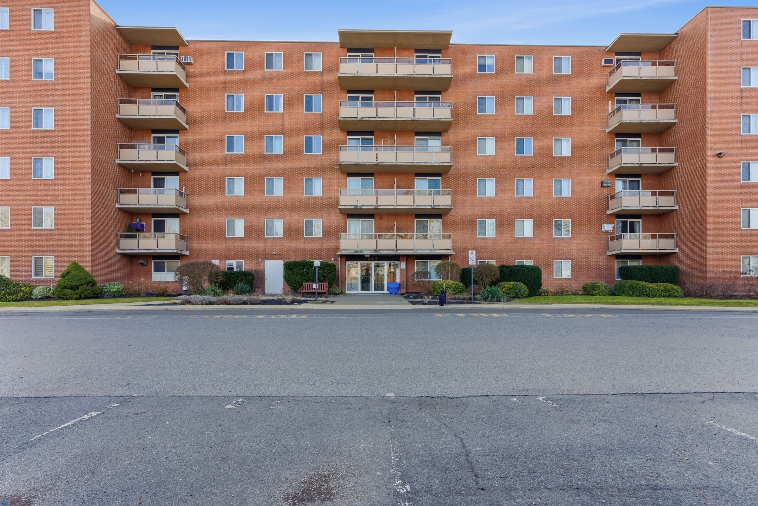 264 Grantham Avenue 107, St. Catharines, ON L2P 3H1