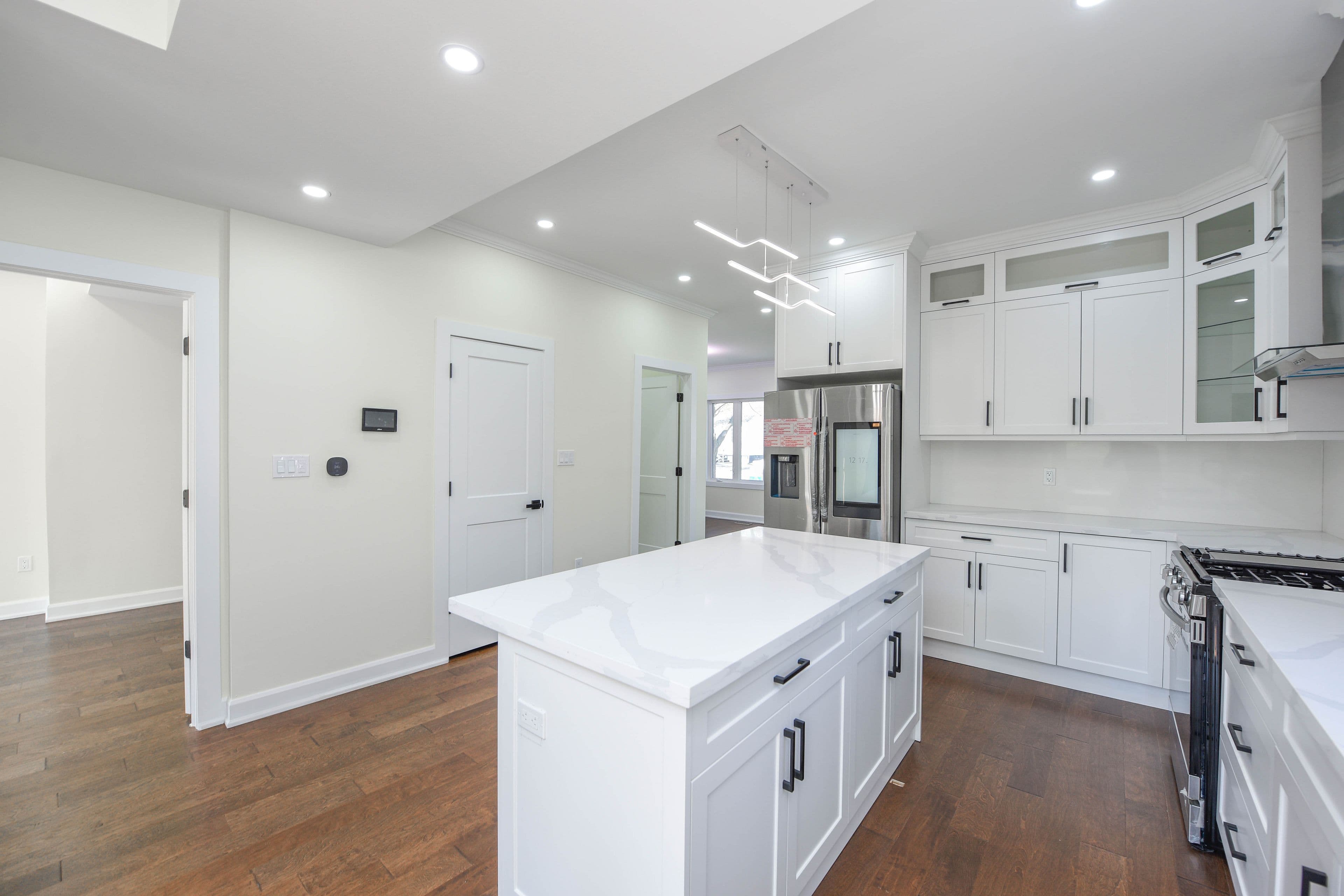 3134 Merrit Avenue N, Mississauga, ON L4T 1P3