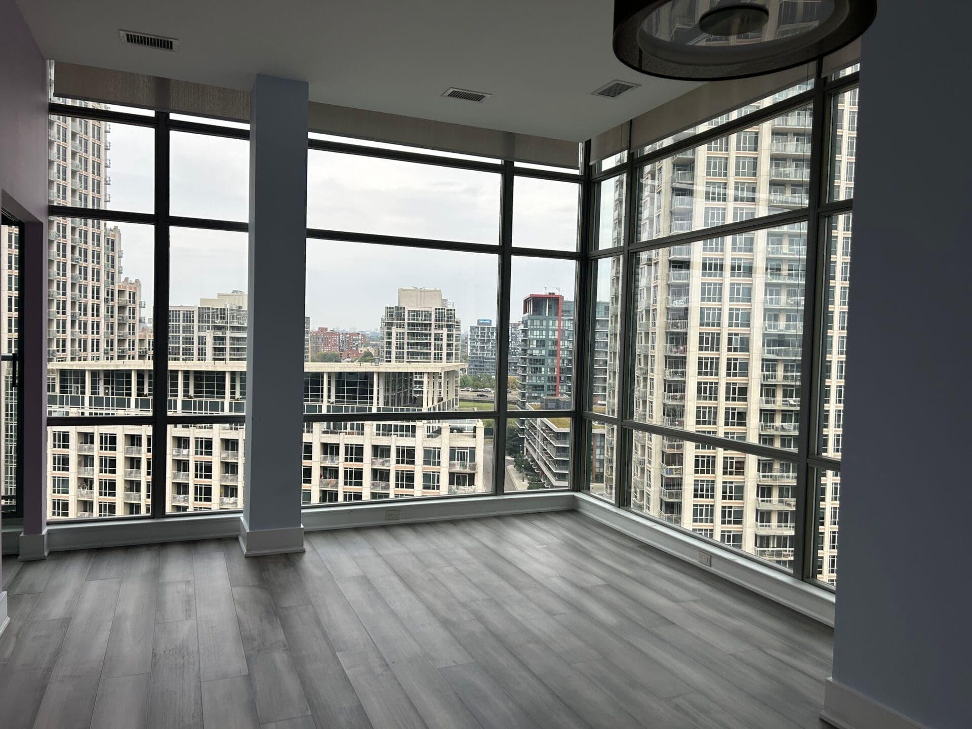 637 Lake Shore Boulevard W 1017, Toronto C01, ON M5V 3J6