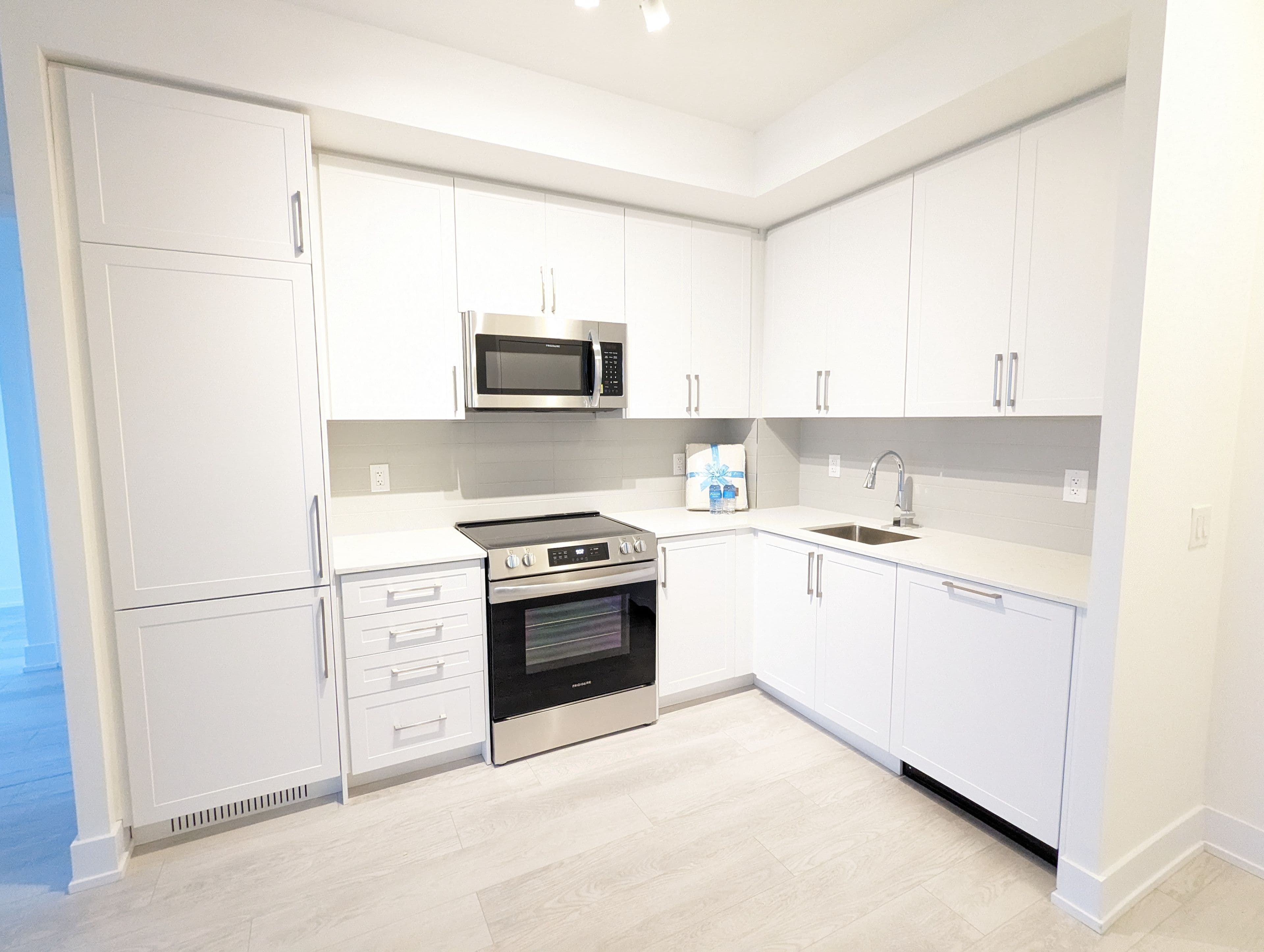 2450 Old Bronte Road 343, Oakville, ON L6M 5P6