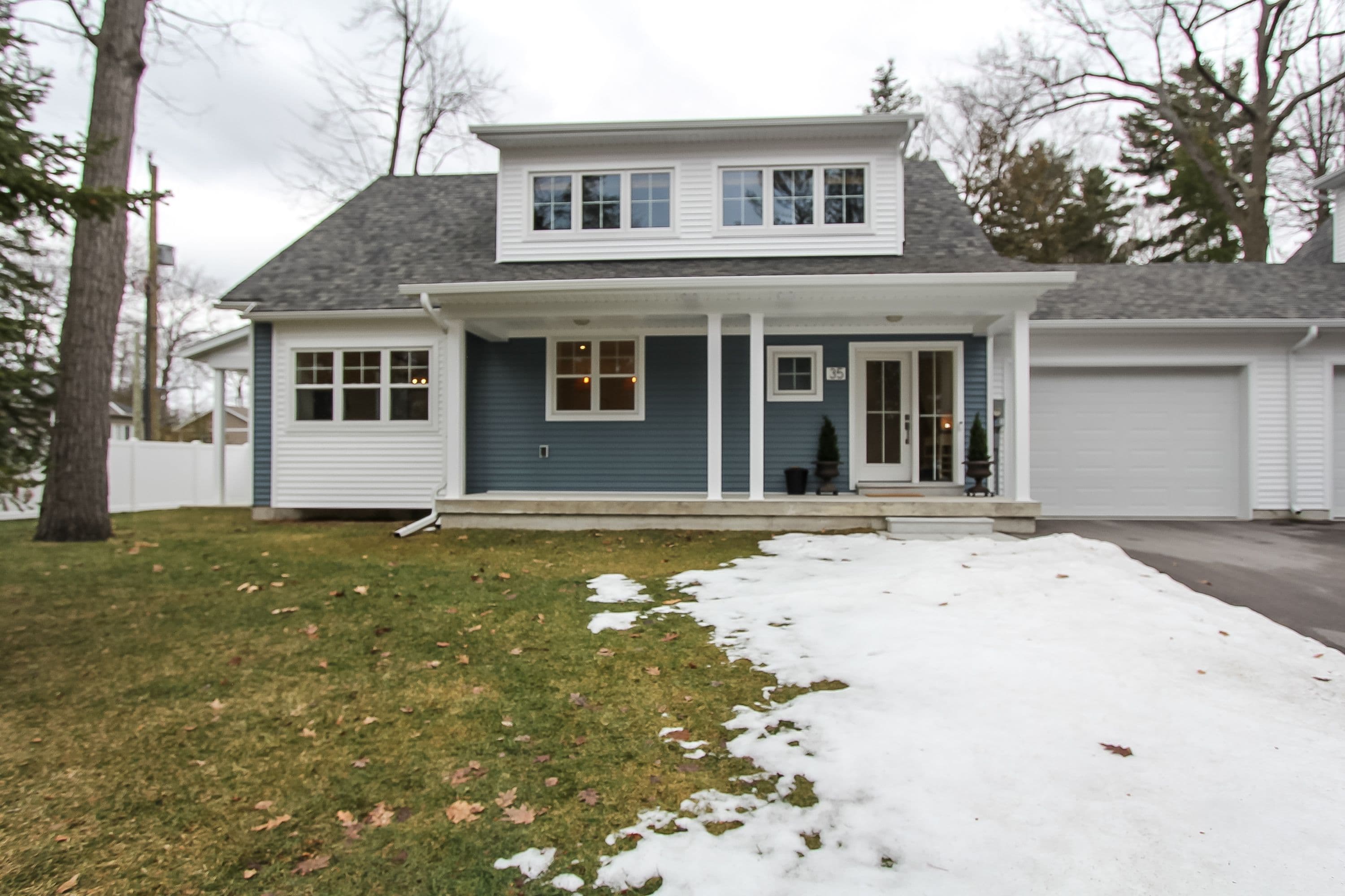 35 Linda Lane, Wasaga Beach, ON L9Z 2C7