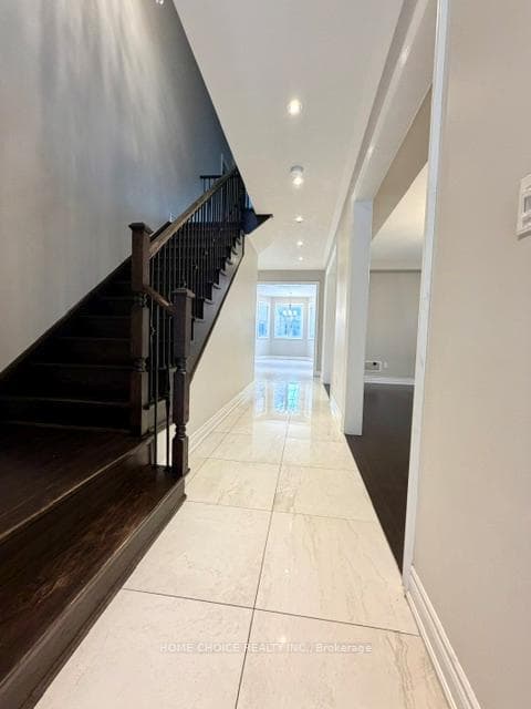 42 Squire Ellis Drive, Brampton, ON L6P 4C2