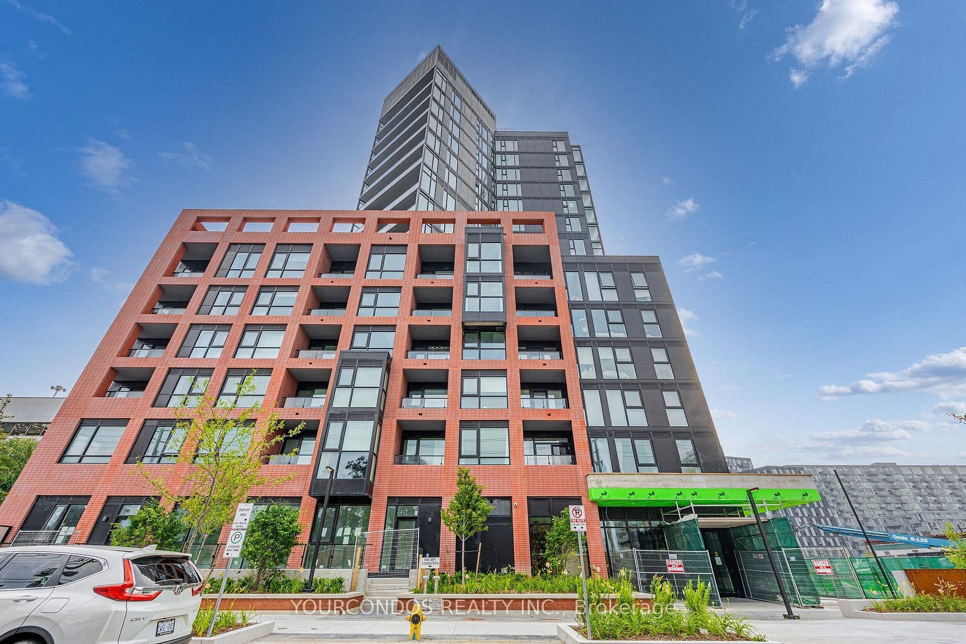 8 TIPPETT Road 508, Toronto C06, ON M3H 0E7