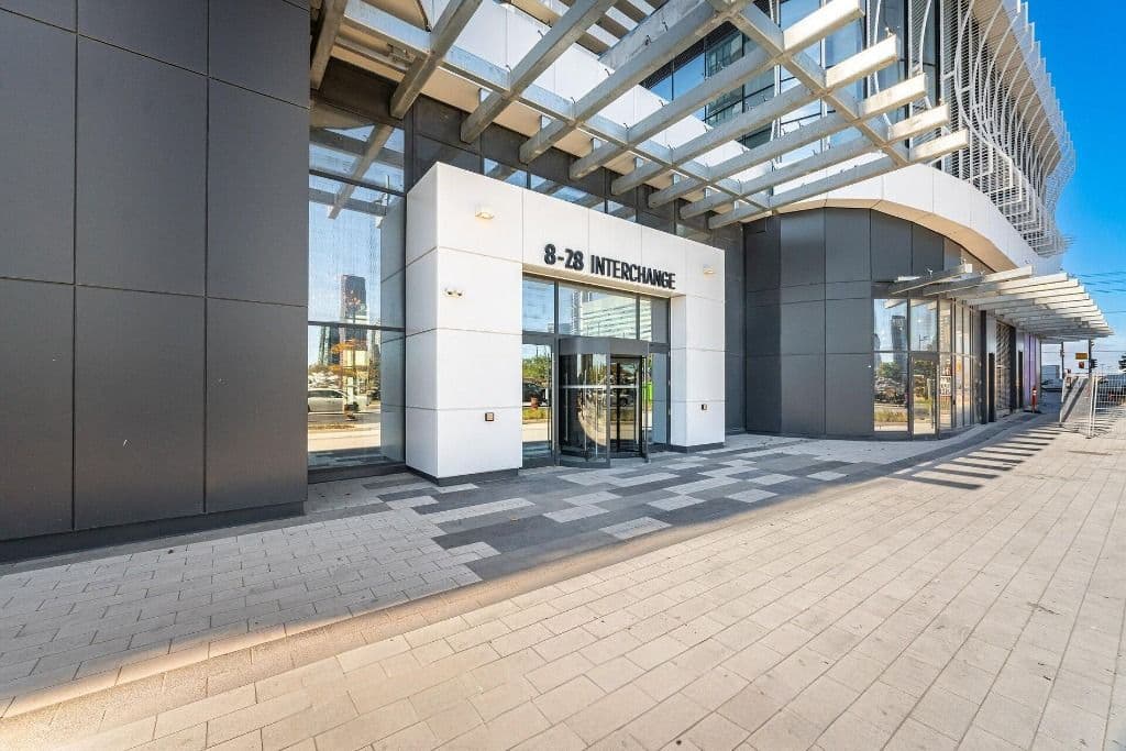 28 Interchange Way 101, Vaughan, ON L4K 0P8