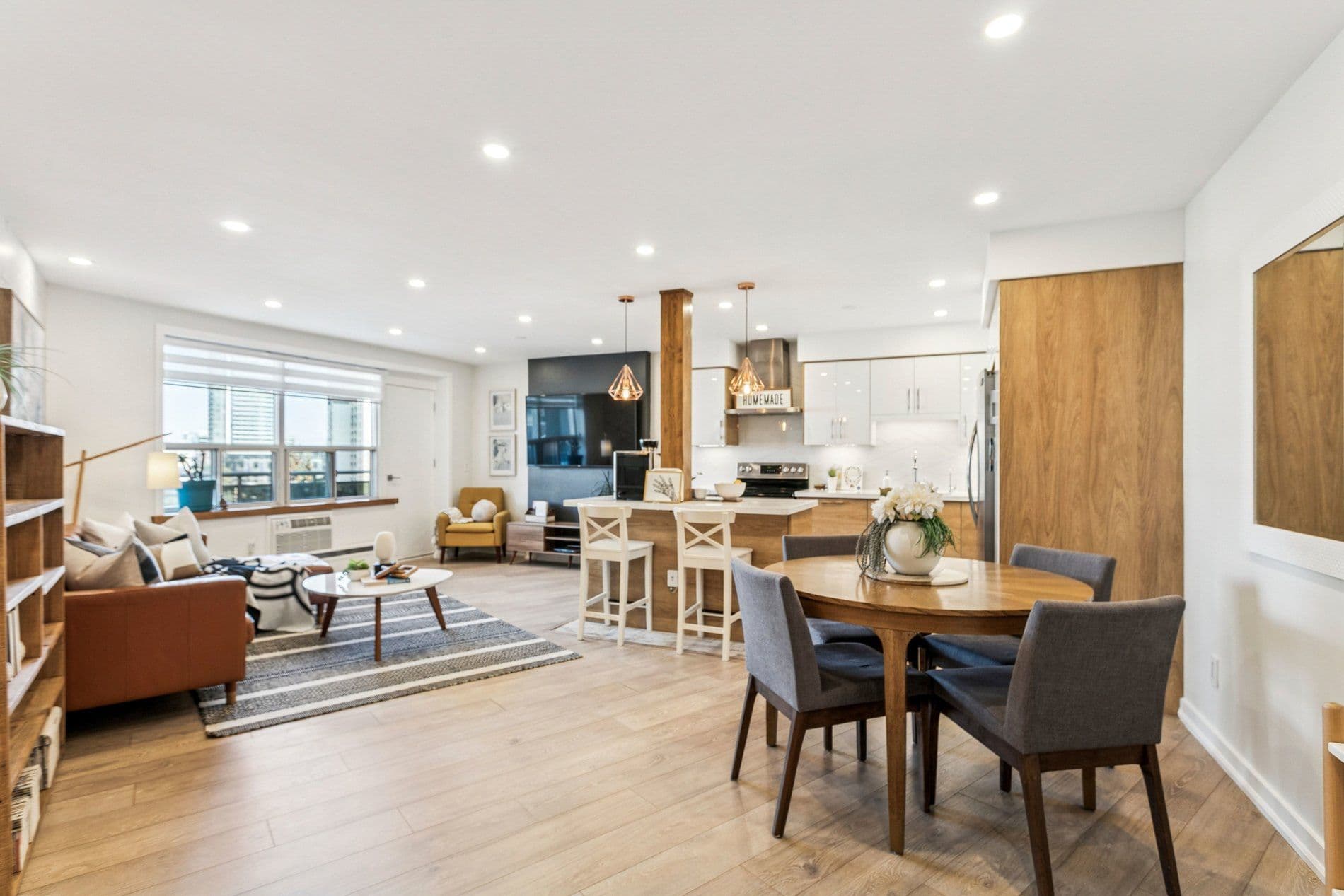 346 The West Mall N/A 506, Toronto W08, ON M9C 1E5