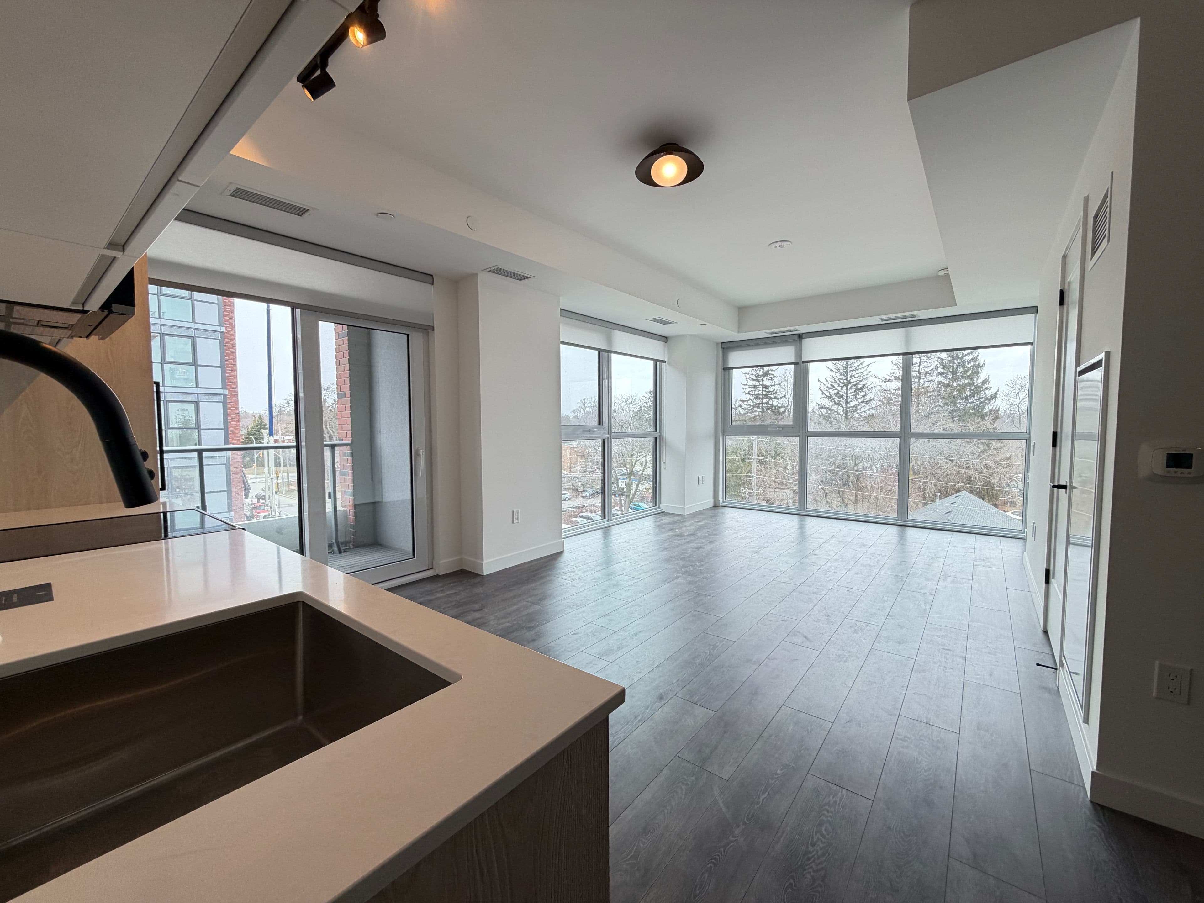 1635 MILITARY Trail 407, Toronto E10, ON M1C 1B2