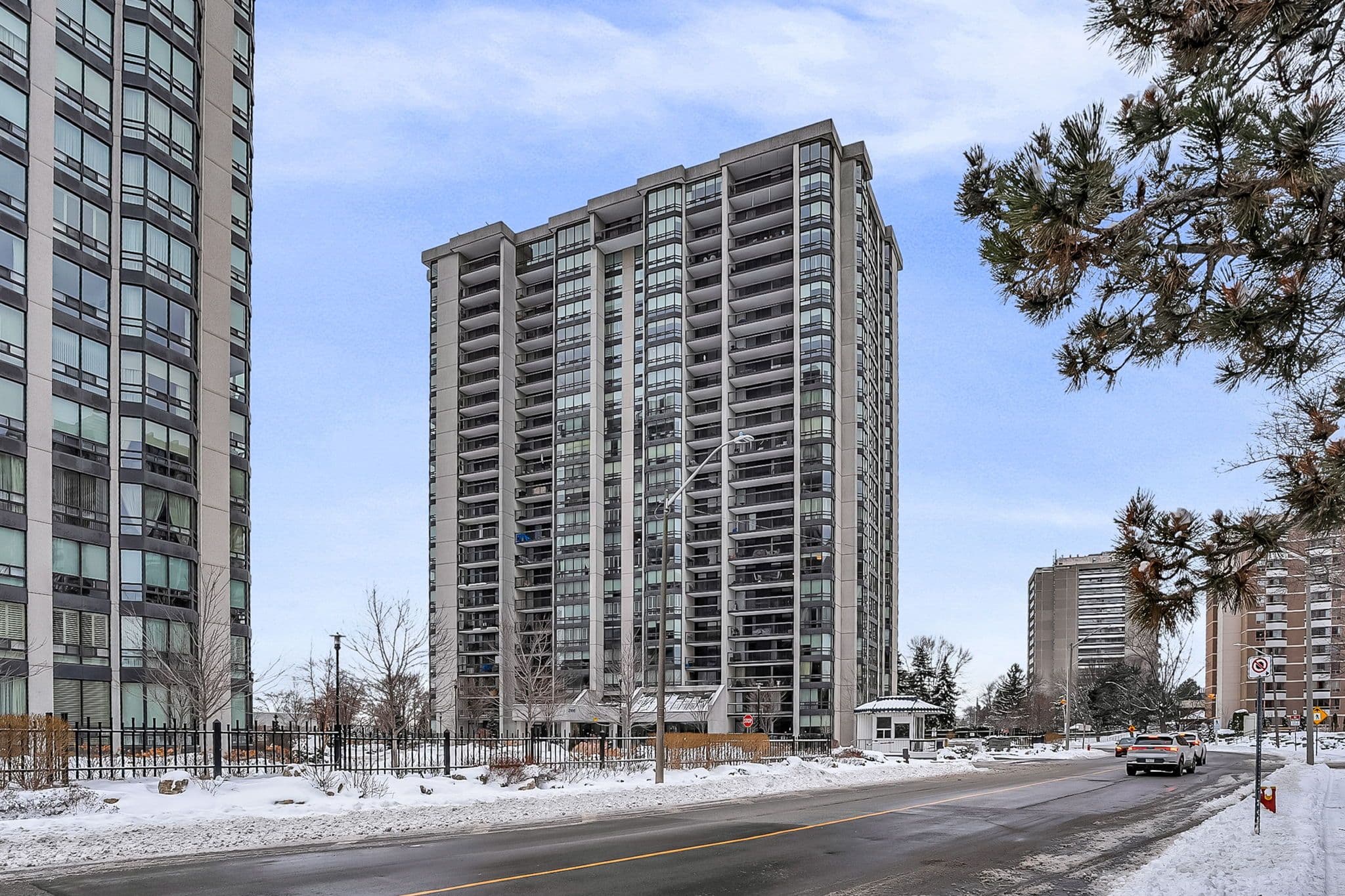 2180 Marine Drive 501, Oakville, ON L6L 5V2