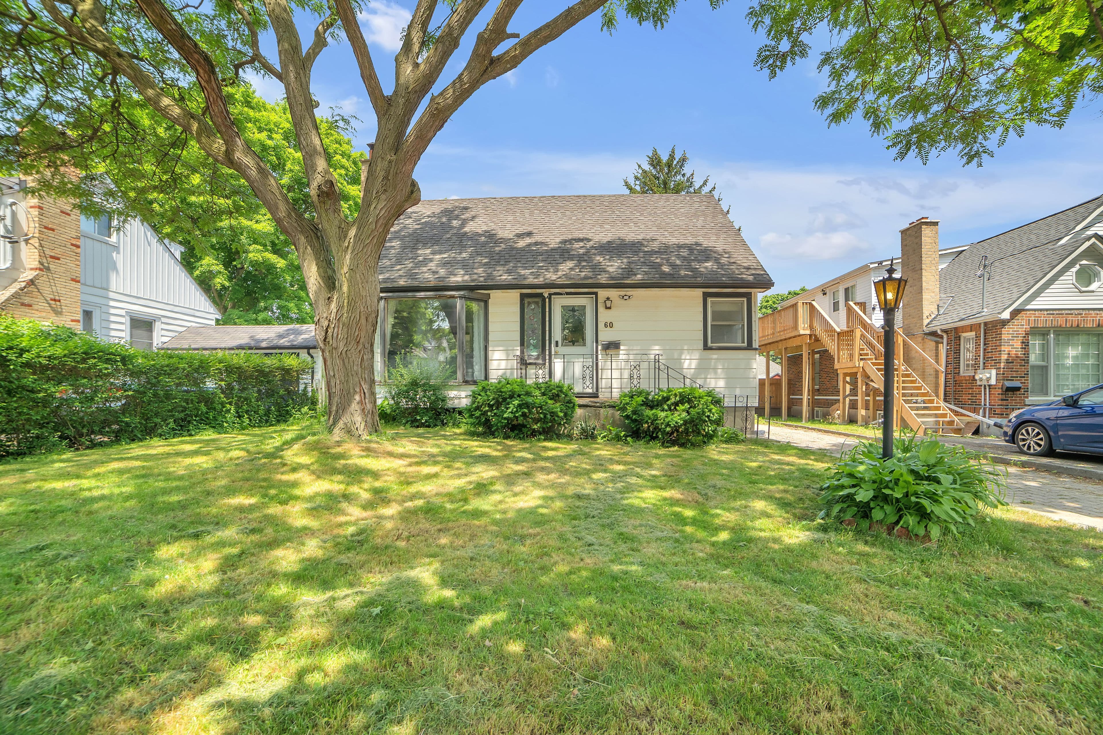 60 Eastman Avenue, London East, ON N5W 2M4