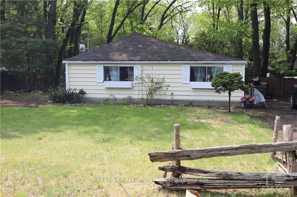 397 Bayview Drive, Constance Bay - Dunrobin - Kilmaurs - Woodlawn, ON K0A 3M0