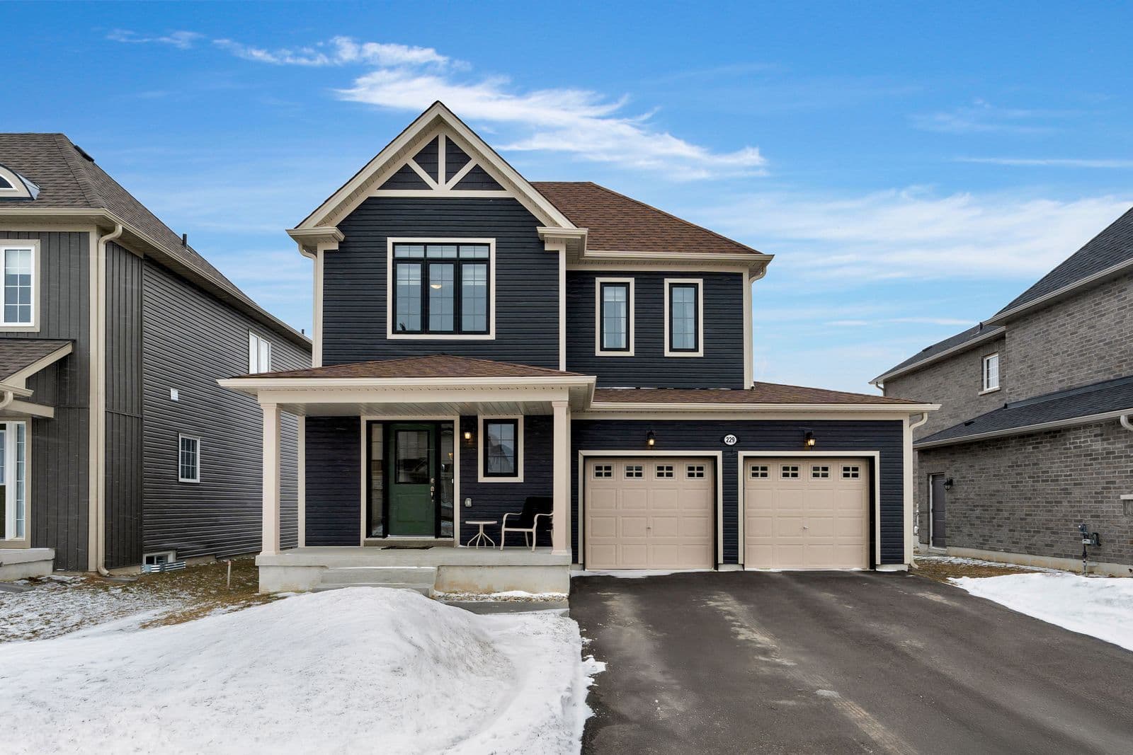 229 Mckenzie Drive, Clearview, ON L0M 1S0