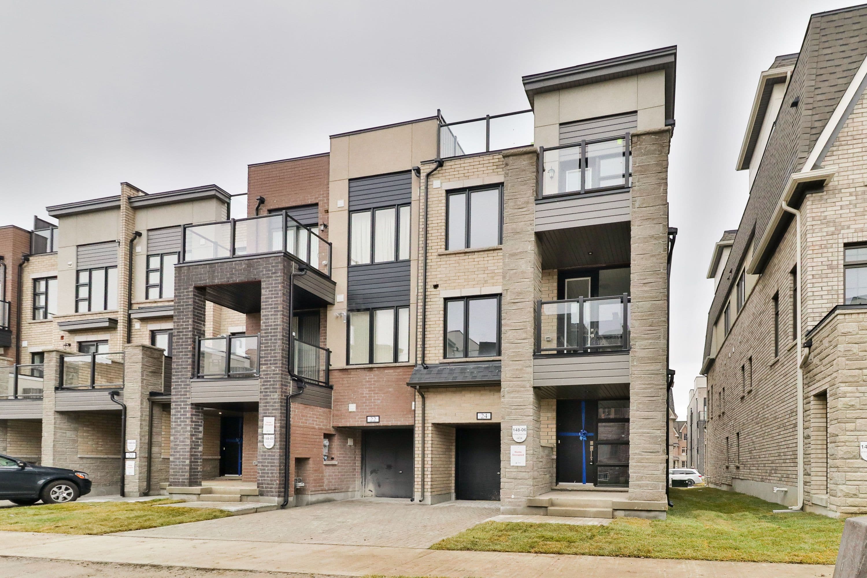 24 William Shearn Crescent, Markham, ON L6C 3J4