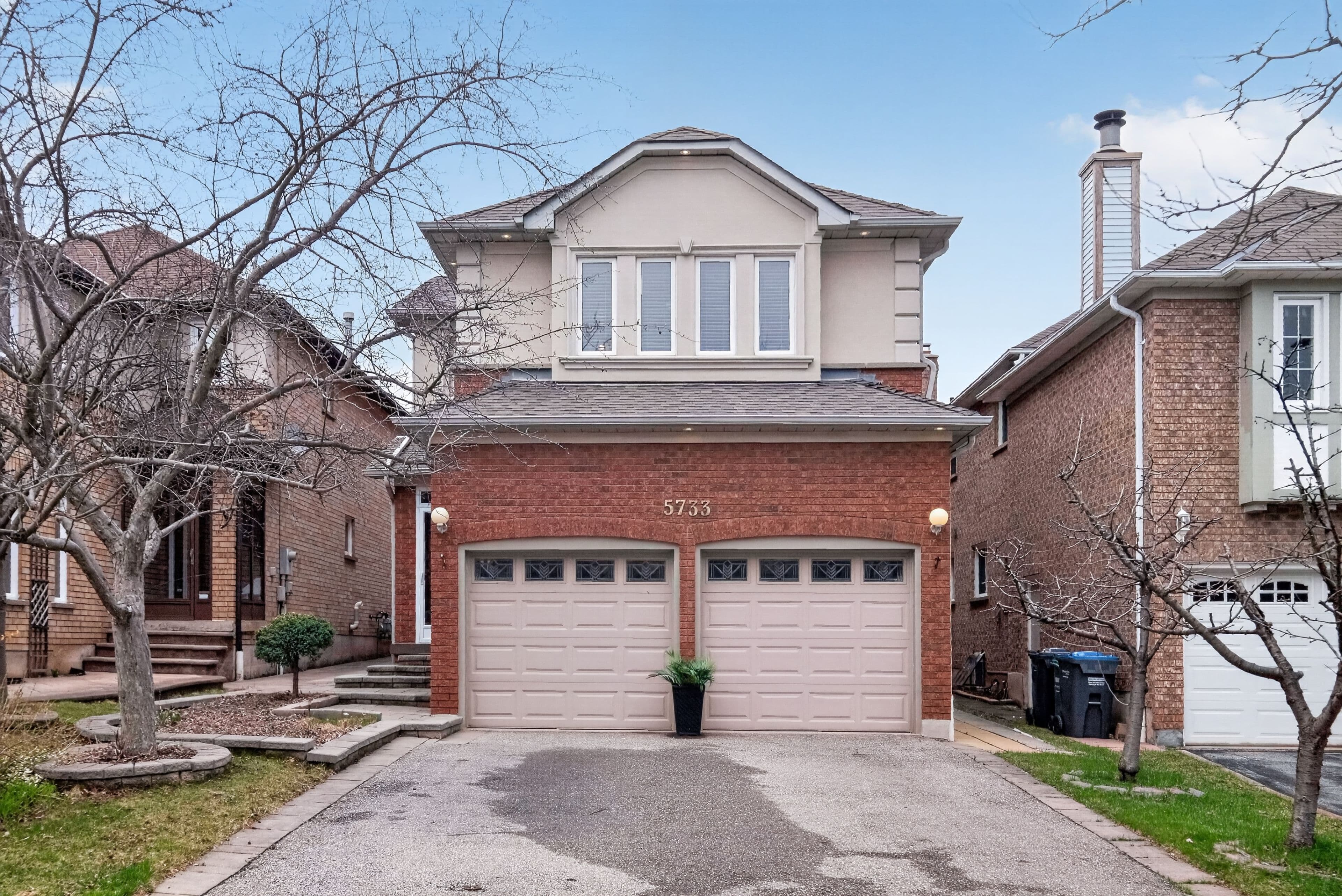 5733 Tayside Crescent, Mississauga, ON L5M 5J4