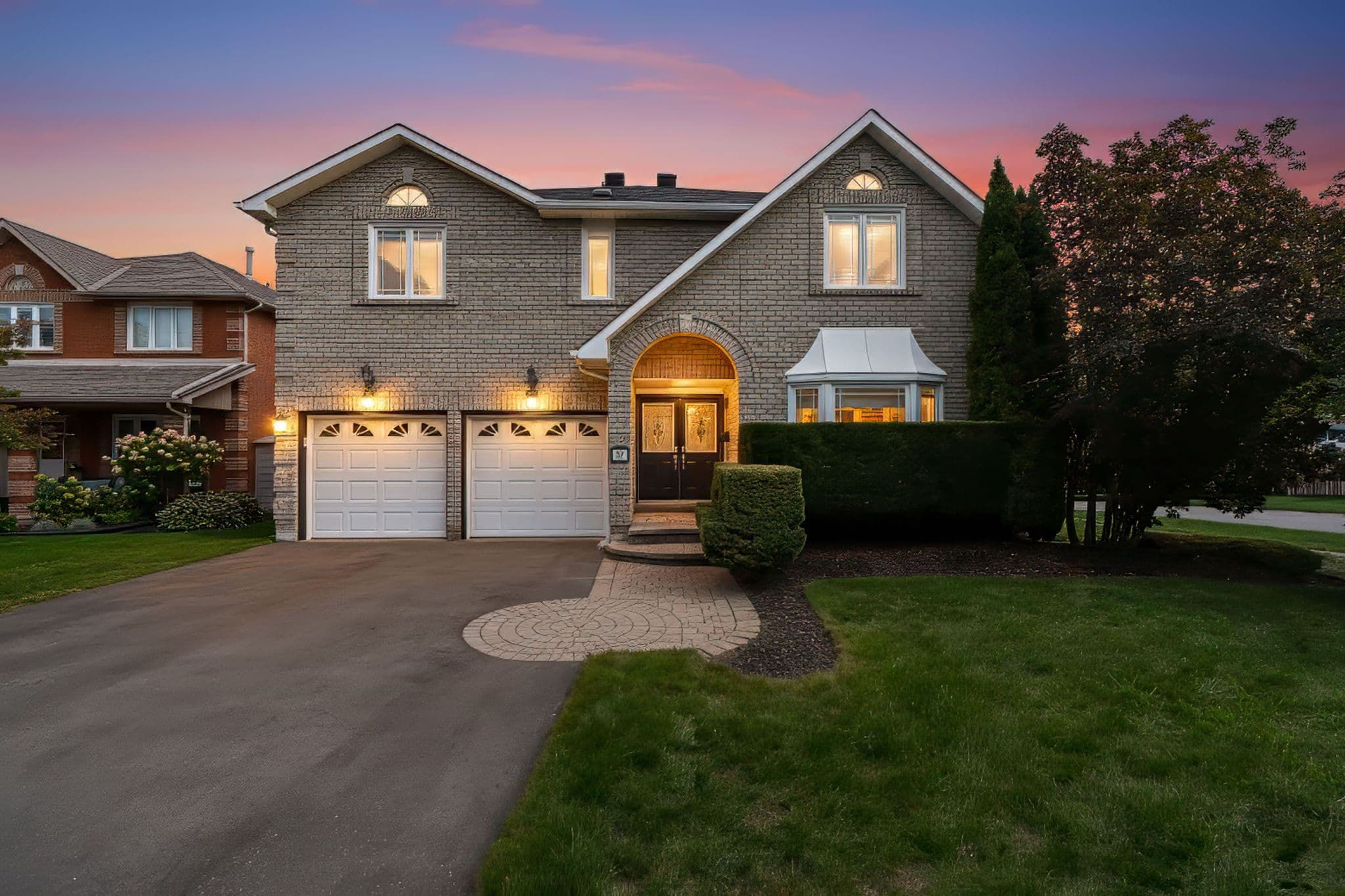 82 Bishop Drive, Barrie, ON L4N 7P4