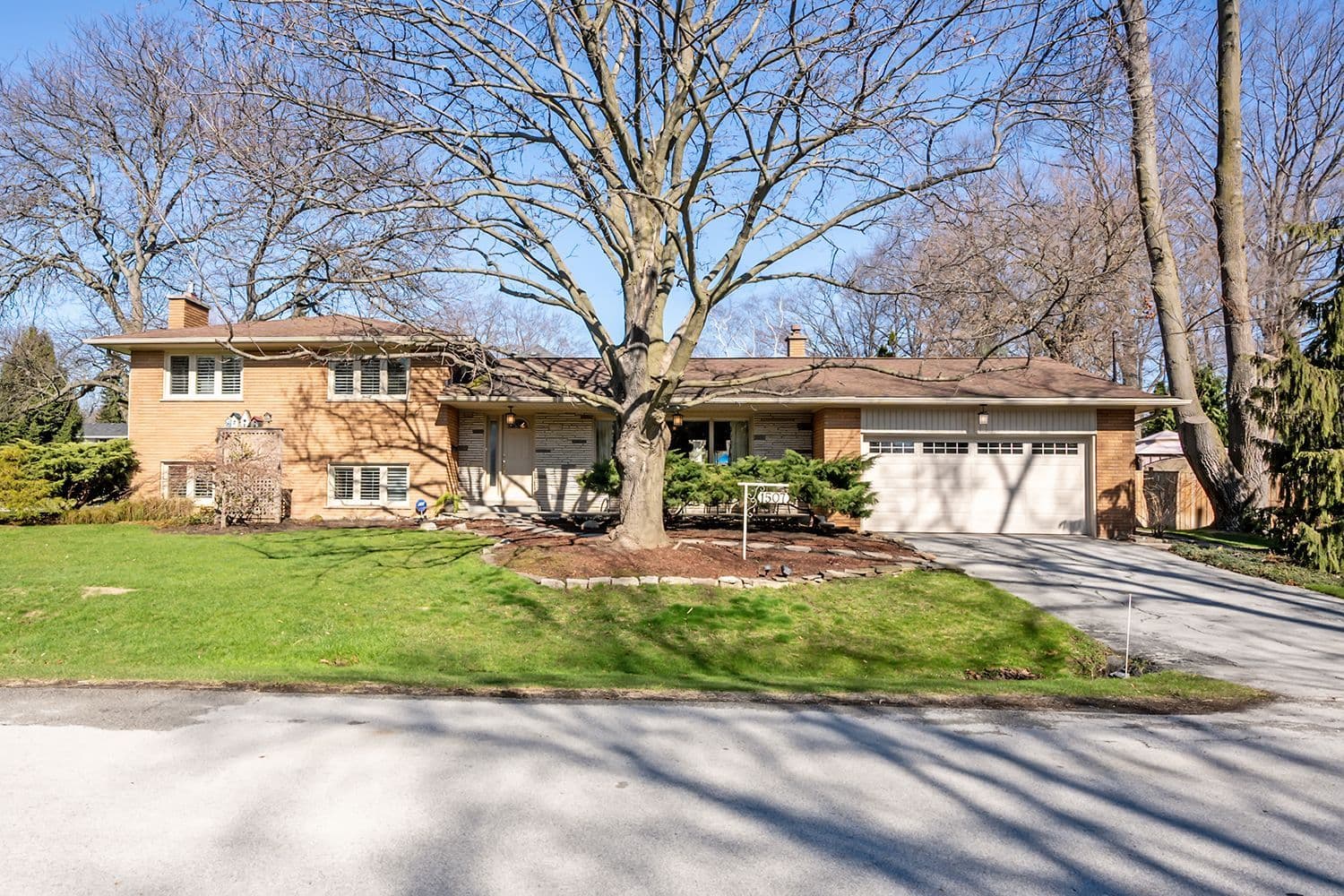 1507 Trenton Road, Oakville, ON L6L 1K9