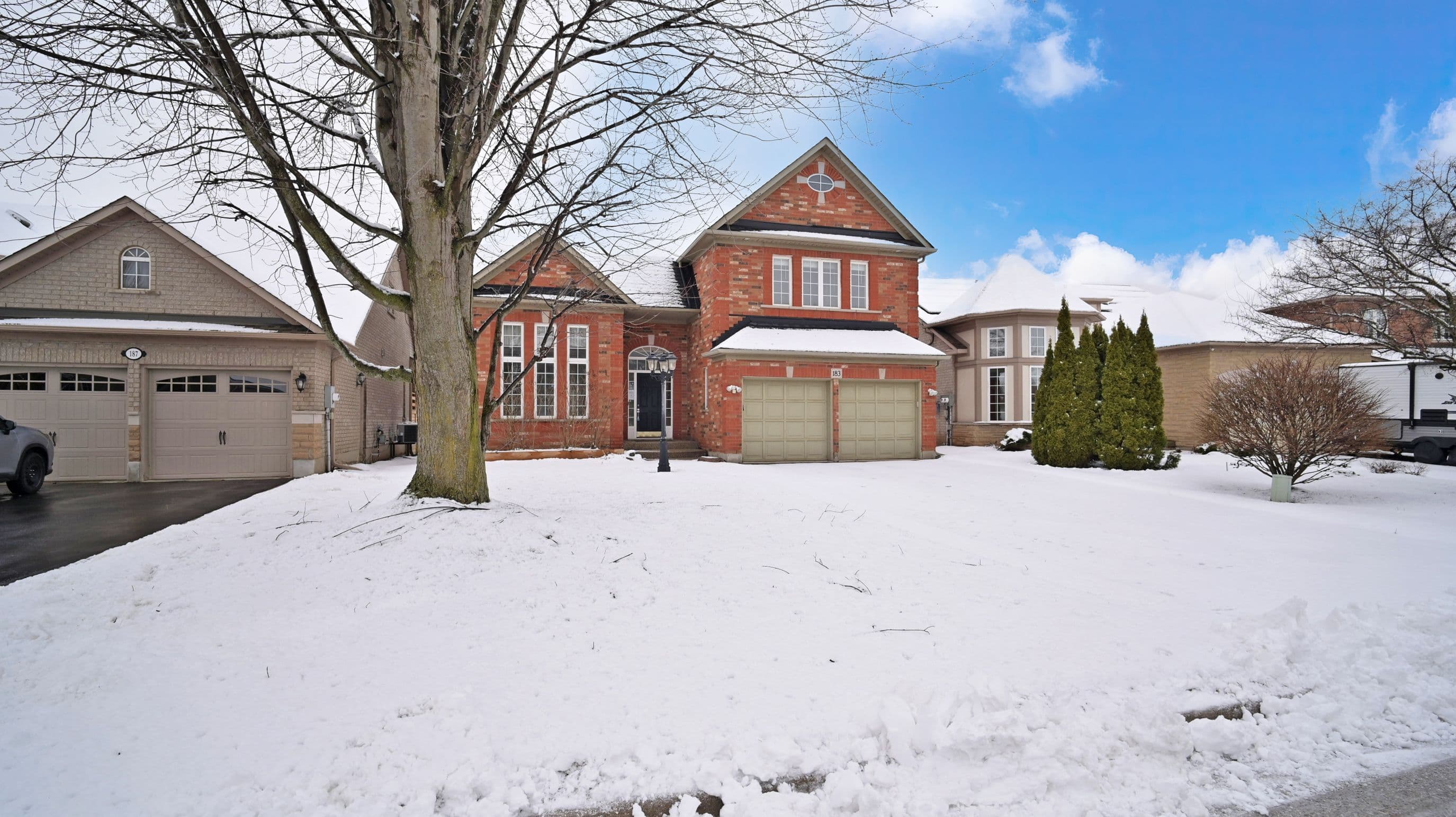 183 Valmont Court, Hamilton, ON L9G 5A1