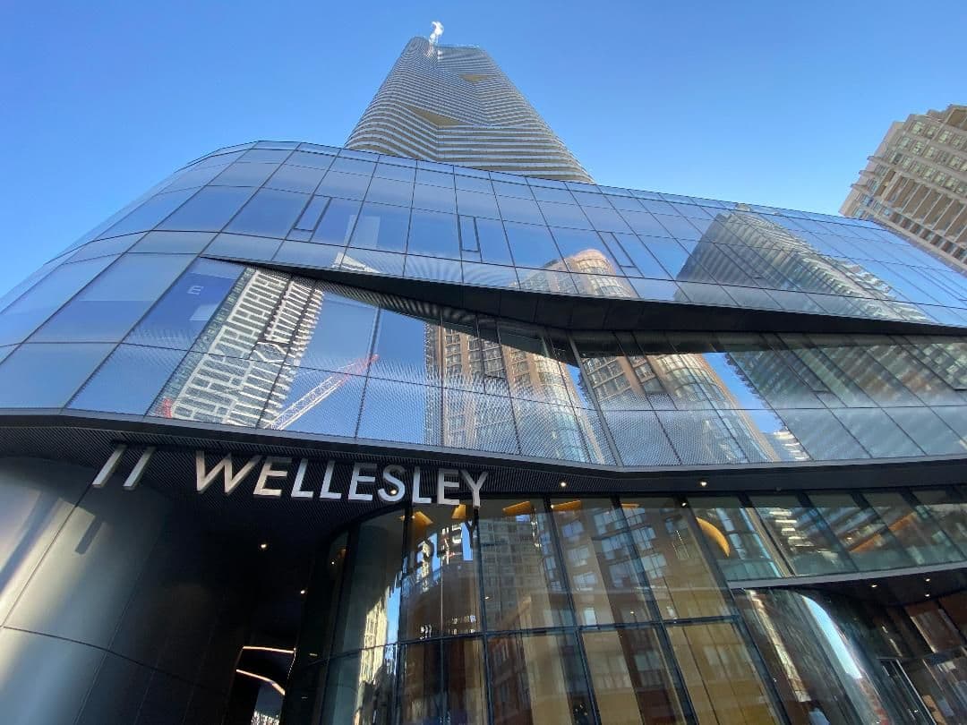 11 Wellesley Street W 1008, Toronto C01, ON M4Y 0G4