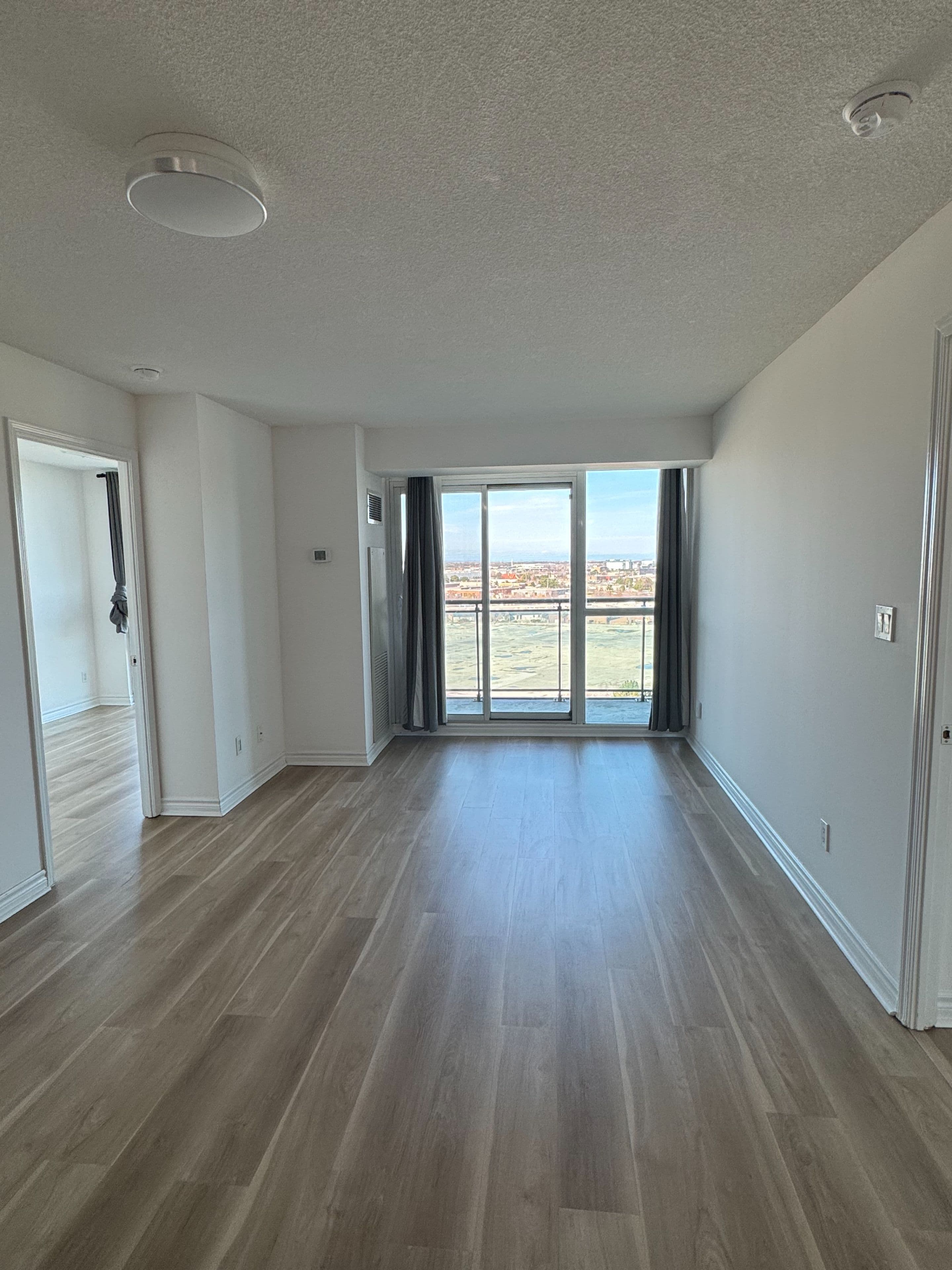 88 Grangeway Avenue 1207, Toronto E09, ON M1H 0A2