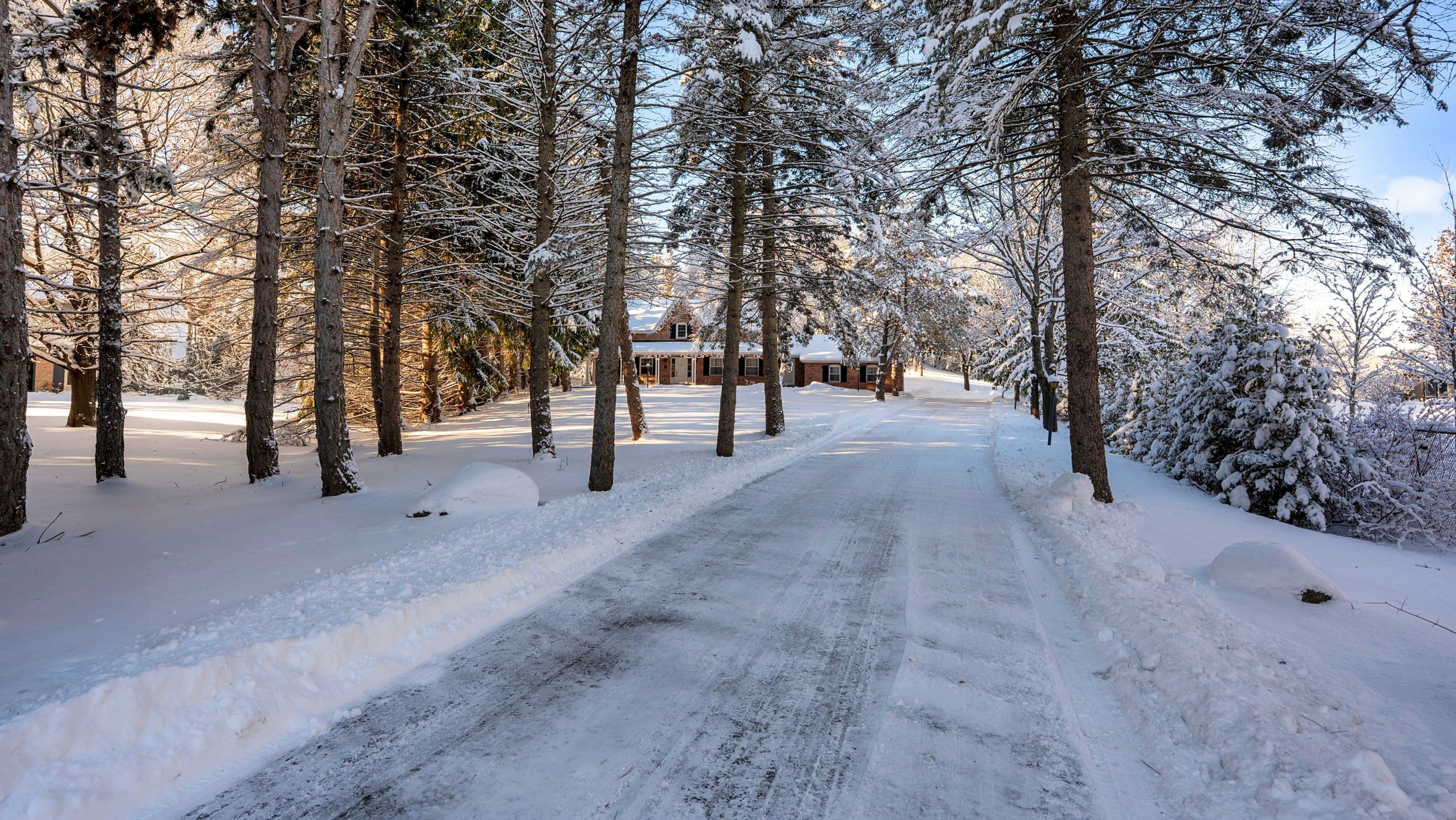 8 Blue Grass Drive, Aurora, ON L4G 6W4