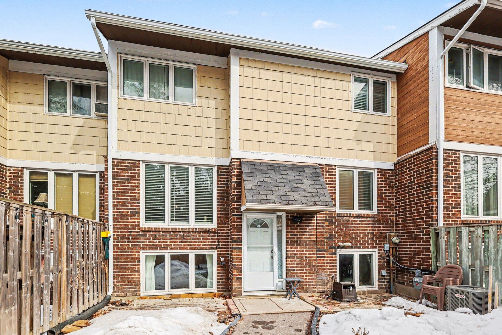 146 Salter Crescent, Kanata, ON K2K 1Y8