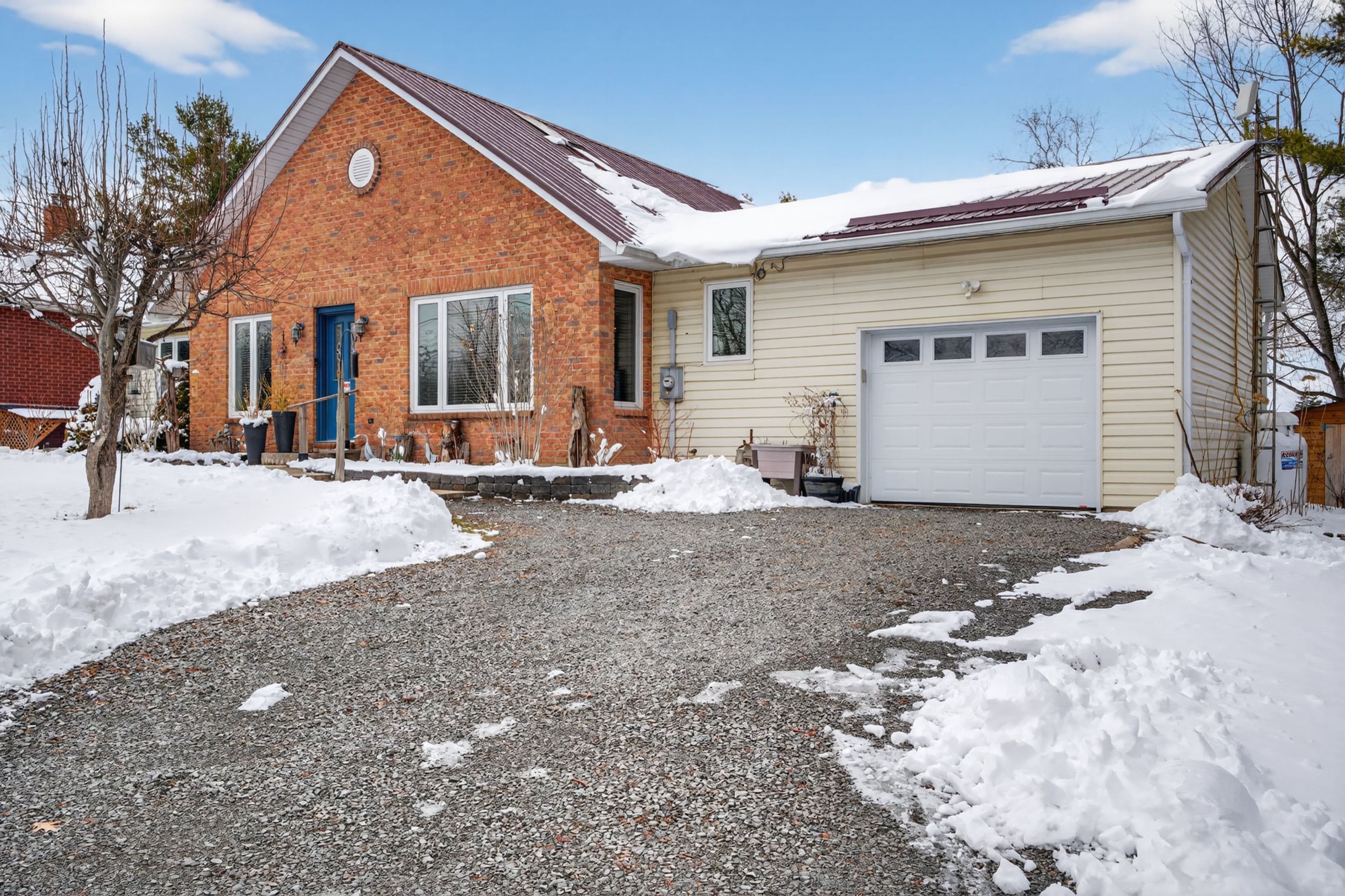 4909 Alex Mclean Lane, Frontenac, ON K0H 1H0