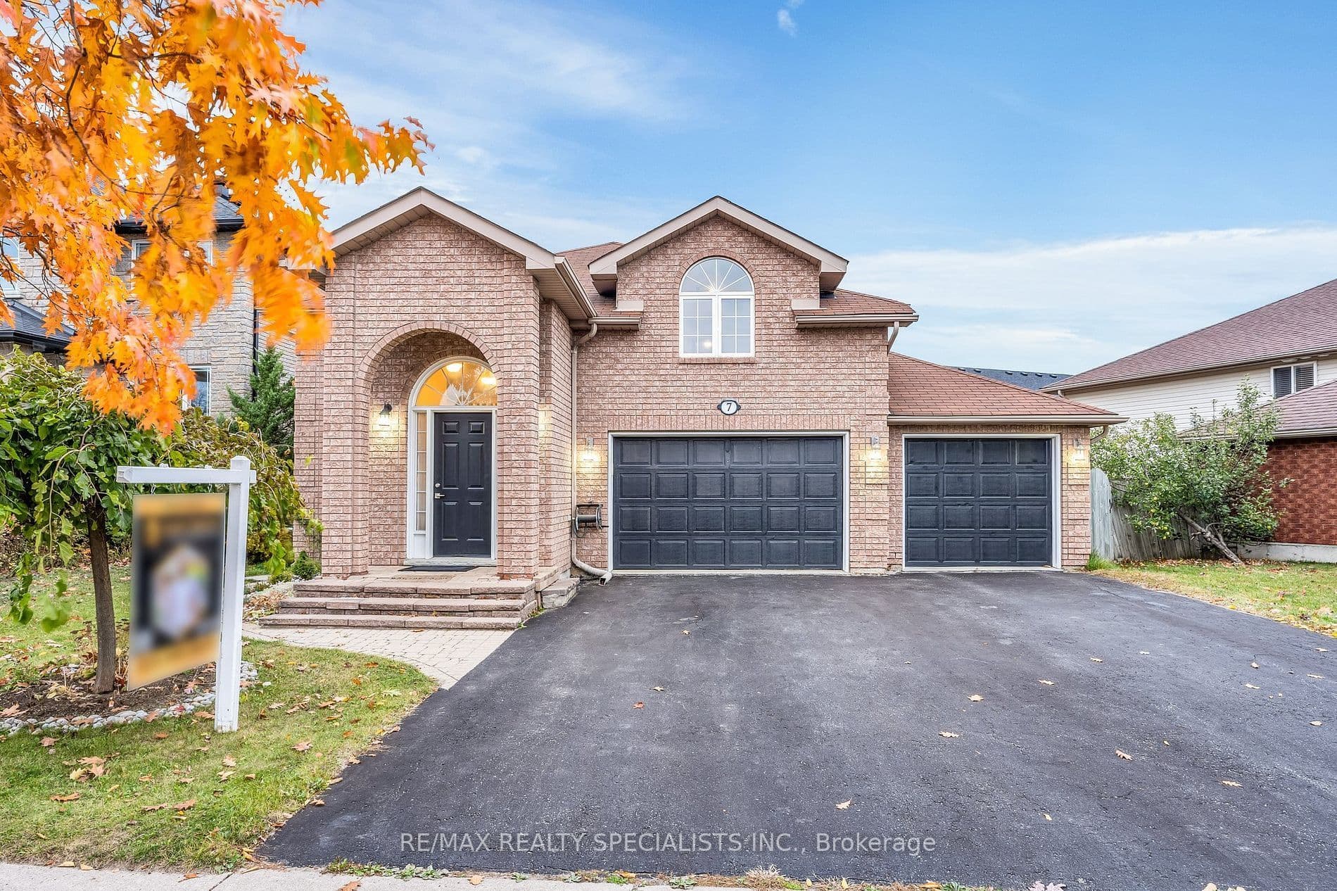 7 Margaret Drive, Barrie, ON L4M 6Y7