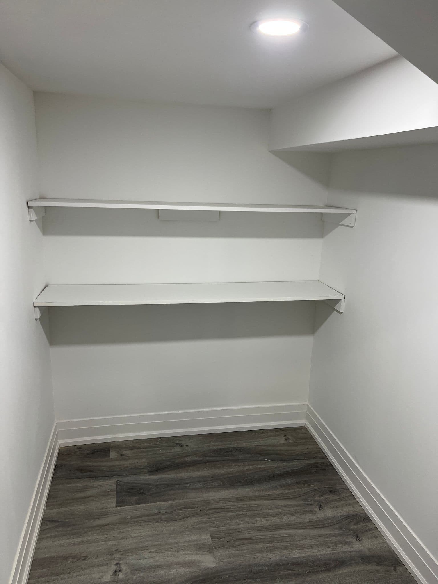 88 Villadowns Trail BSMNT, Brampton, ON L6R 3Y9