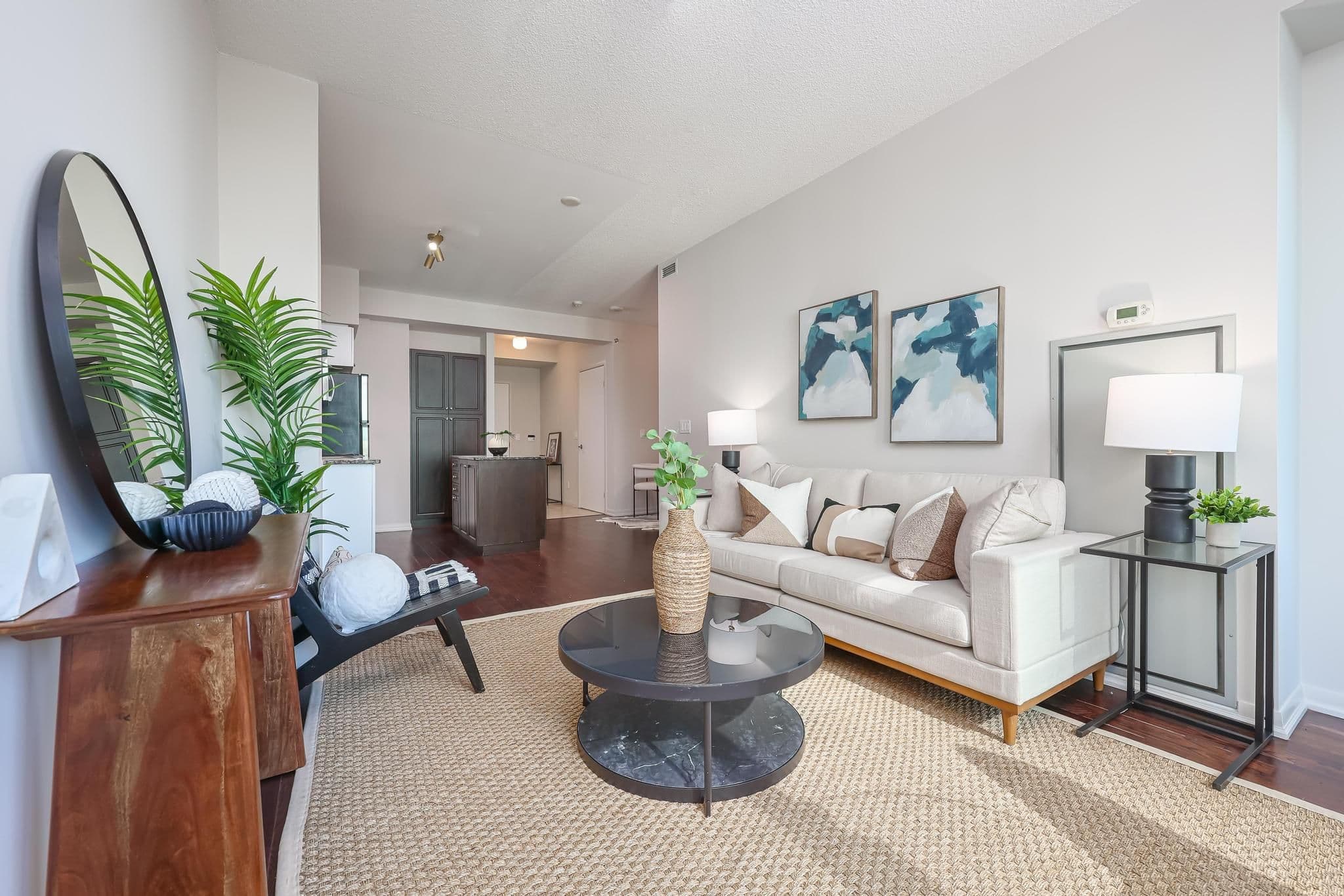 215 Fort York Boulevard 808, Toronto C01, ON M5V 4A2